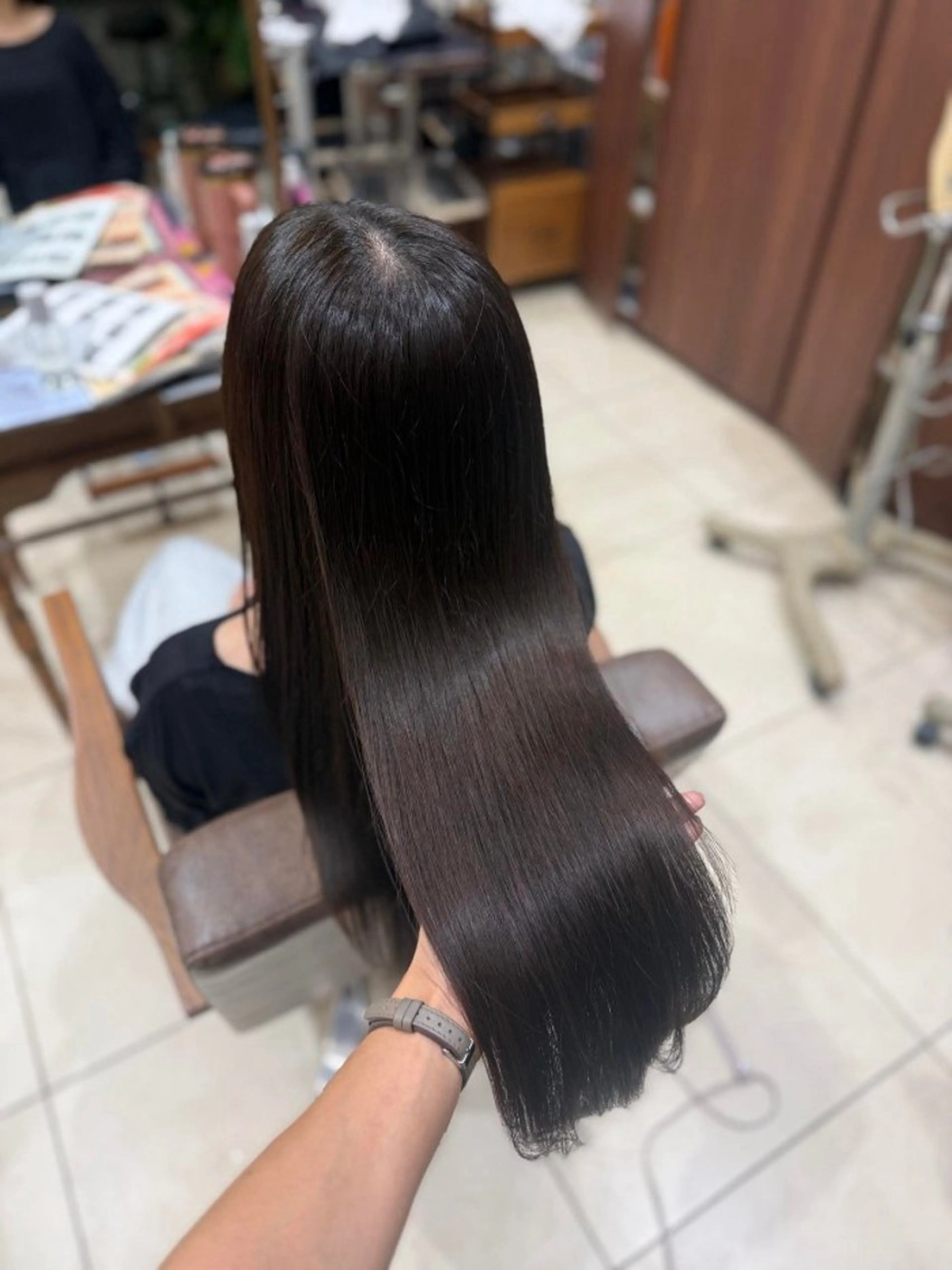 ロング カット 縮毛矯正 トリートメント 福川優月 /レイヤー /透明感カラーのヘアスタイル