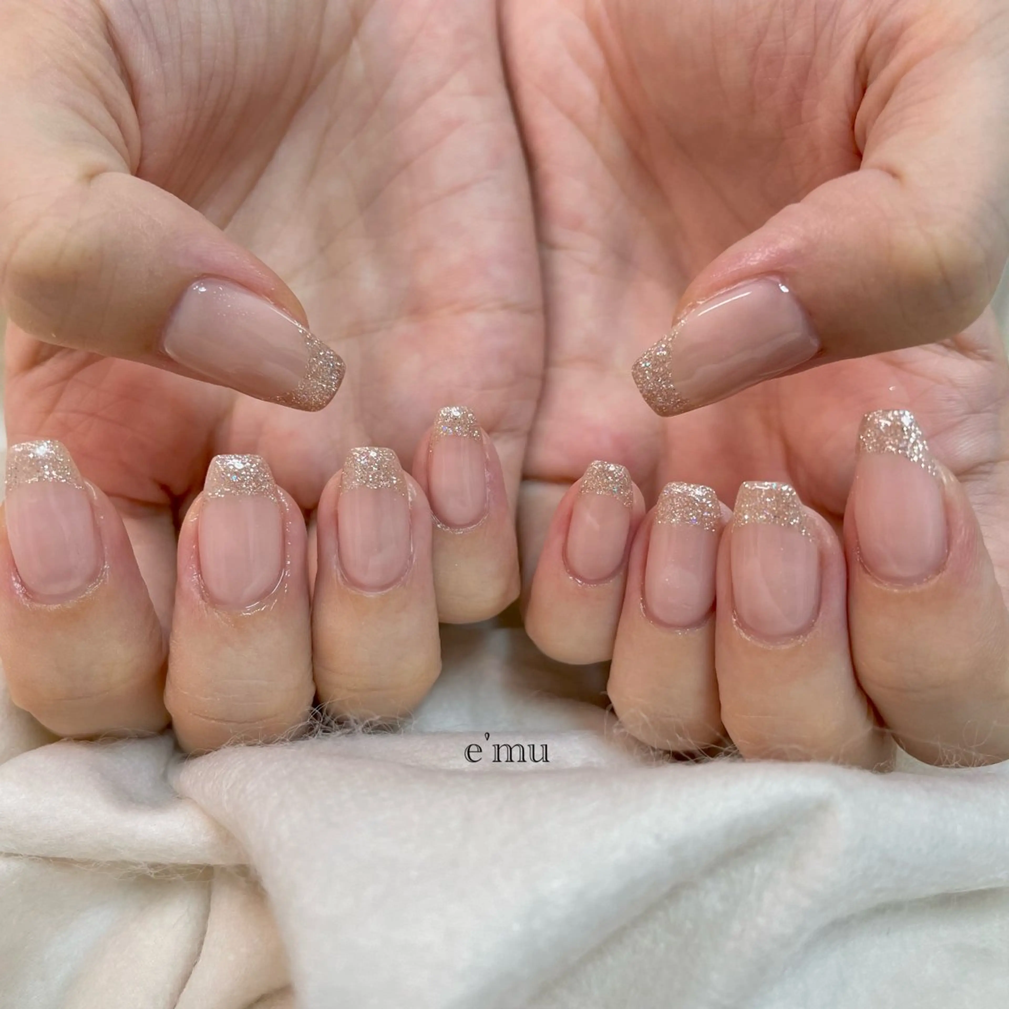 ネイル フレンチネイル ラメ(グリッター) ハンドネイル nail salon e'mu💐のネイルデザイン