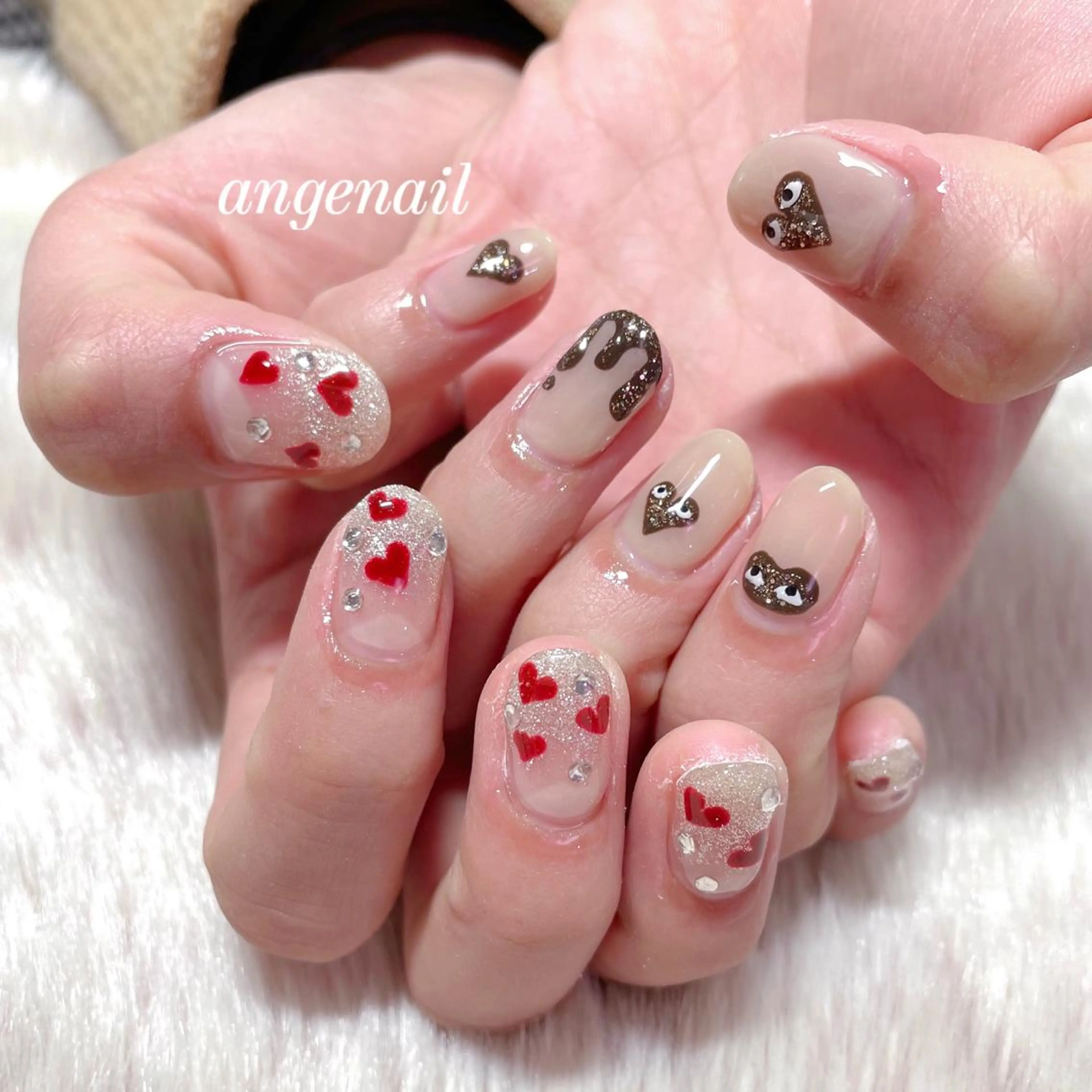 ネイル ハンドネイル オーナーネイリスト MAKIのネイルデザイン