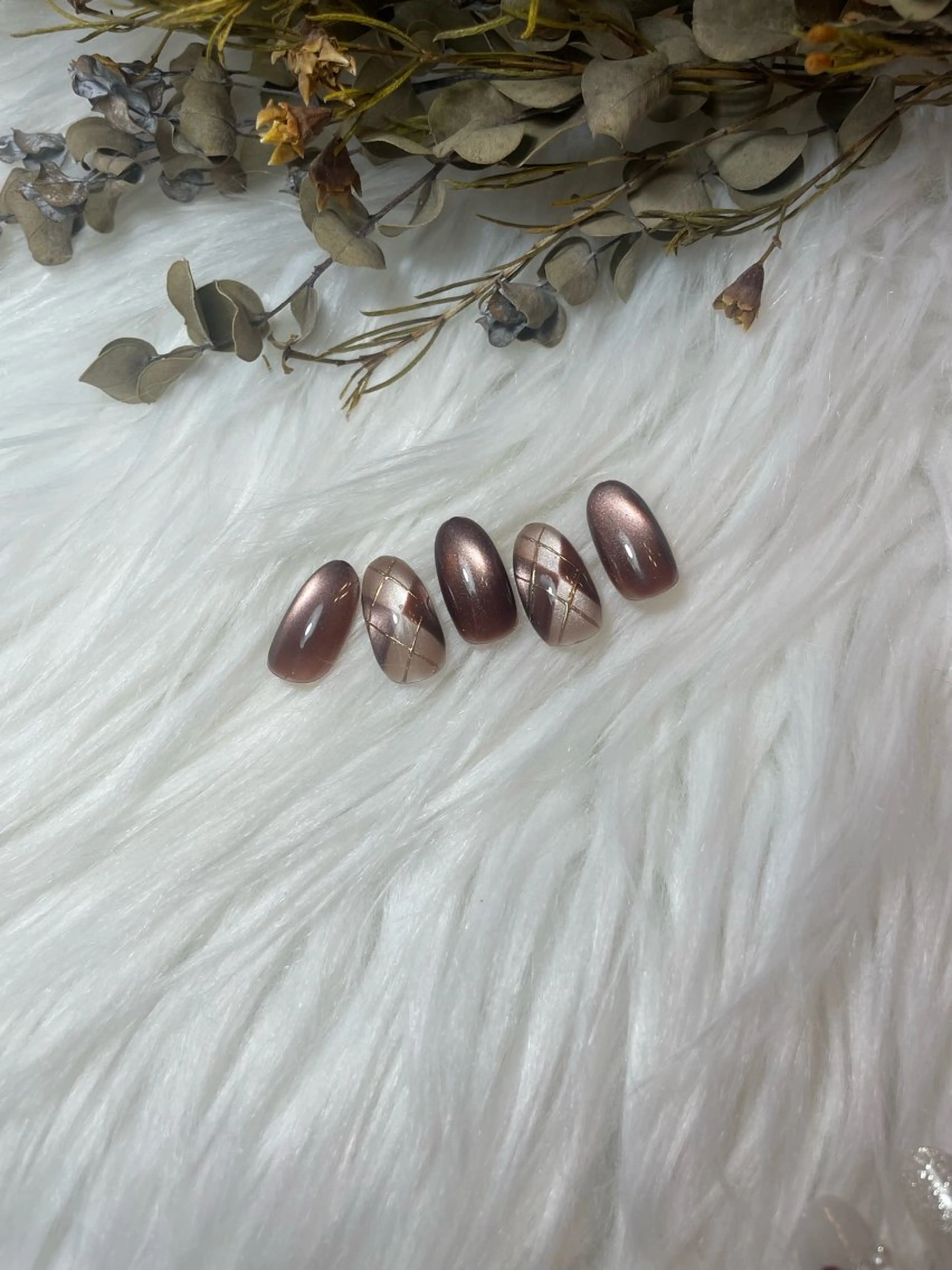 ネイル ブルー キラキラネイル 韓国ネイル マグネットネイル シンプルネイル ハンドネイル timtam --sakiのネイルデザイン