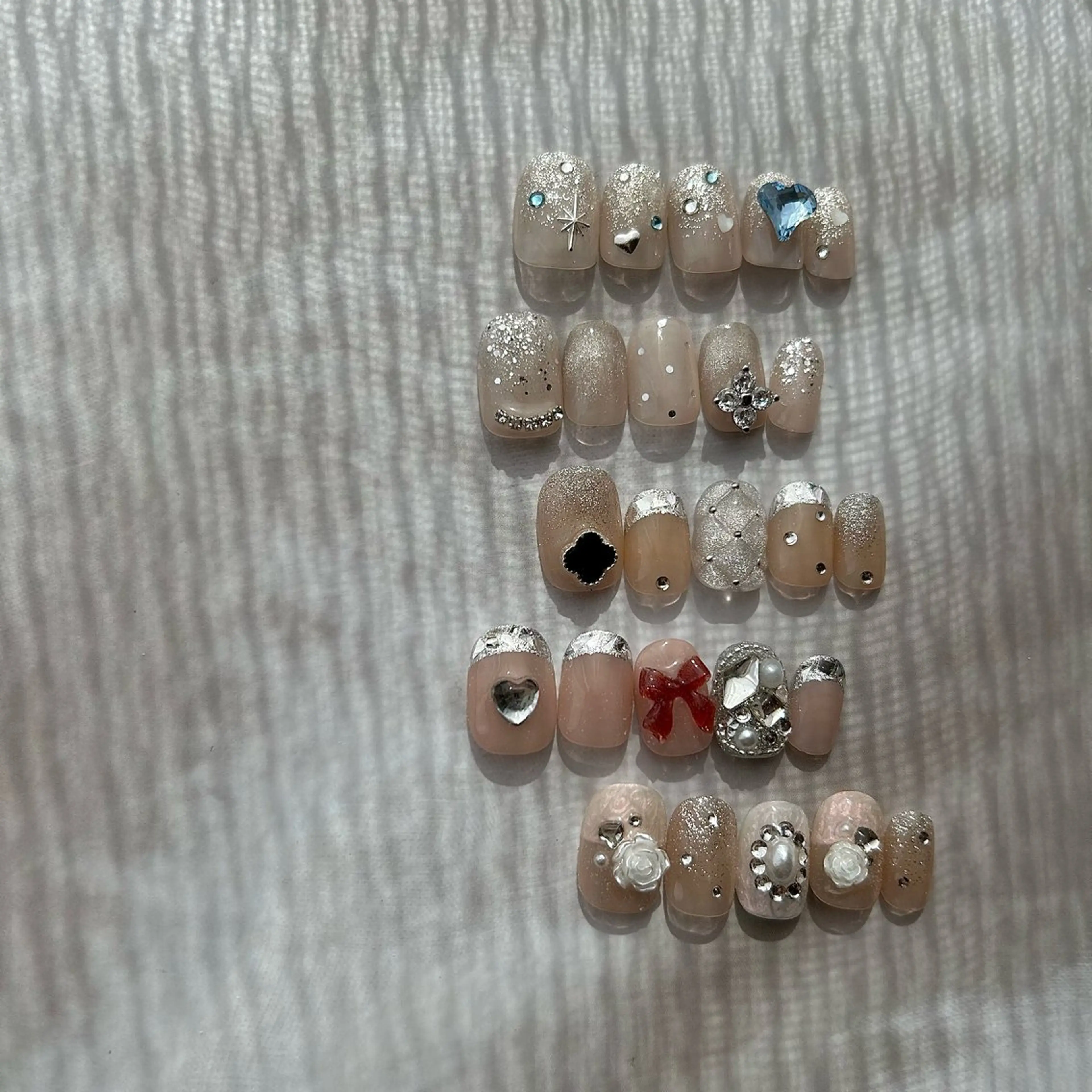 ネイル パラあり！フィルイン 推しネイル大歓迎！のネイルデザイン