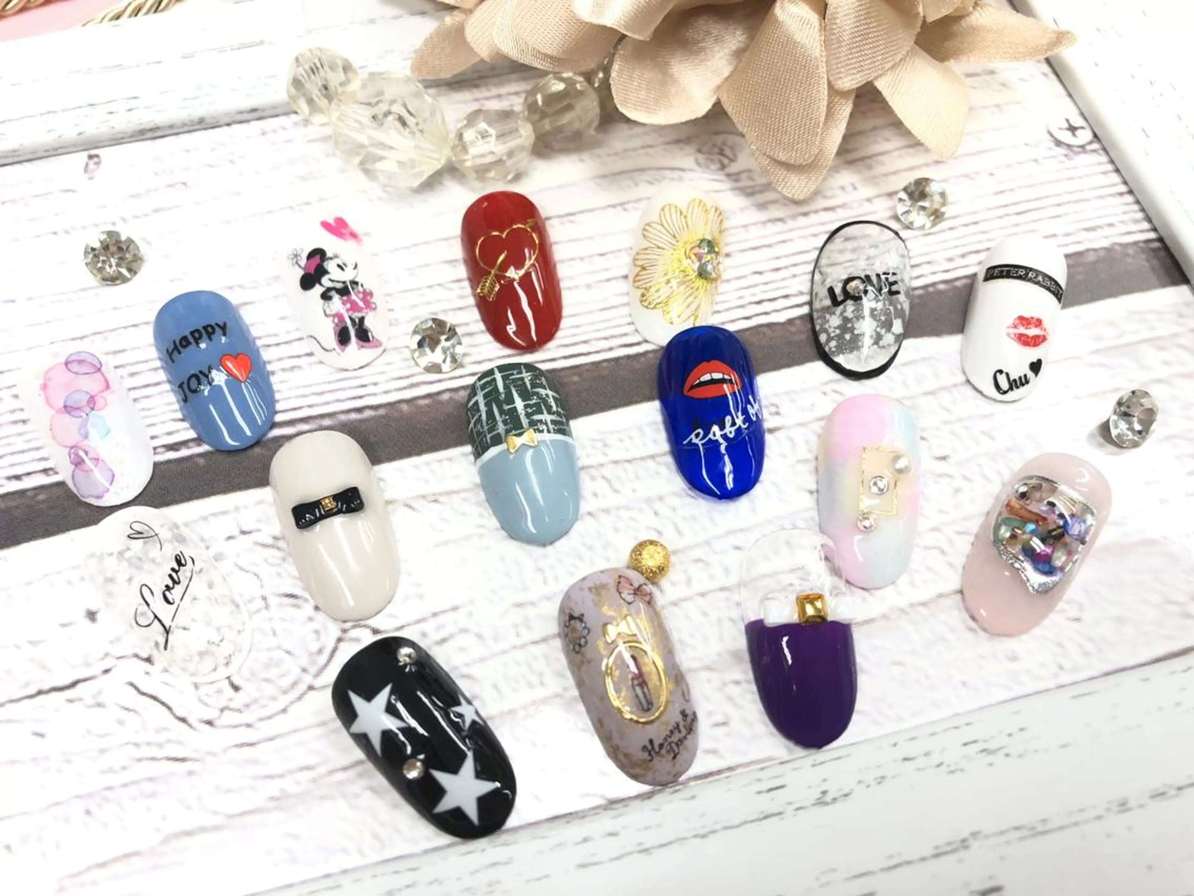 ネイル ユリシスネイル 担当近藤のネイルデザイン