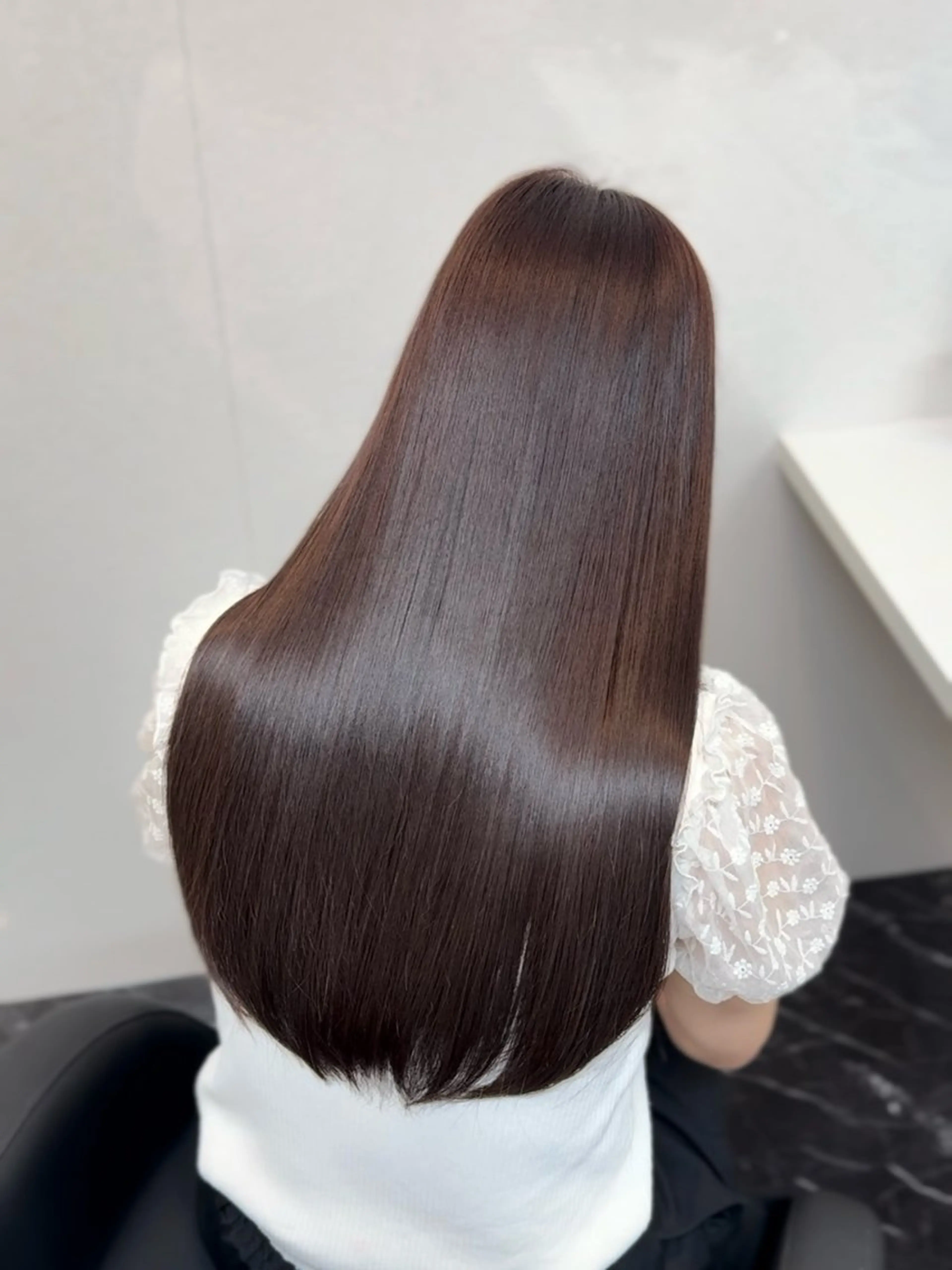 ロング カラー パーマ ヘアアレンジ メンズ キッズ メンズ韓国風 黒髪 ブルーカラー ブルーブラック ブラウンカラー ブリーチなし Ⅰ 髪質改善カラーのヘアスタイル