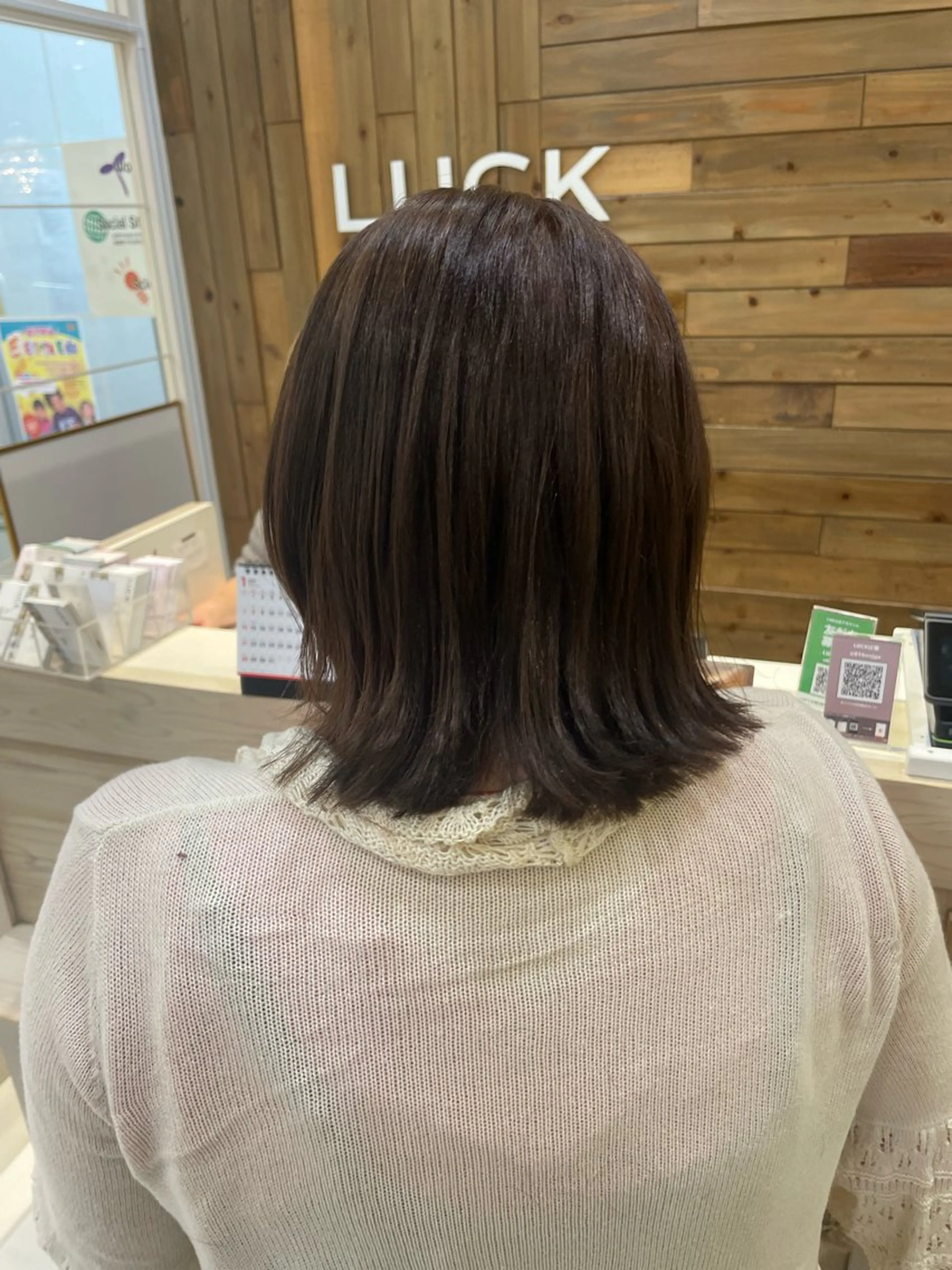 ミディアム 透明感color吉田 沙羅のヘアスタイル
