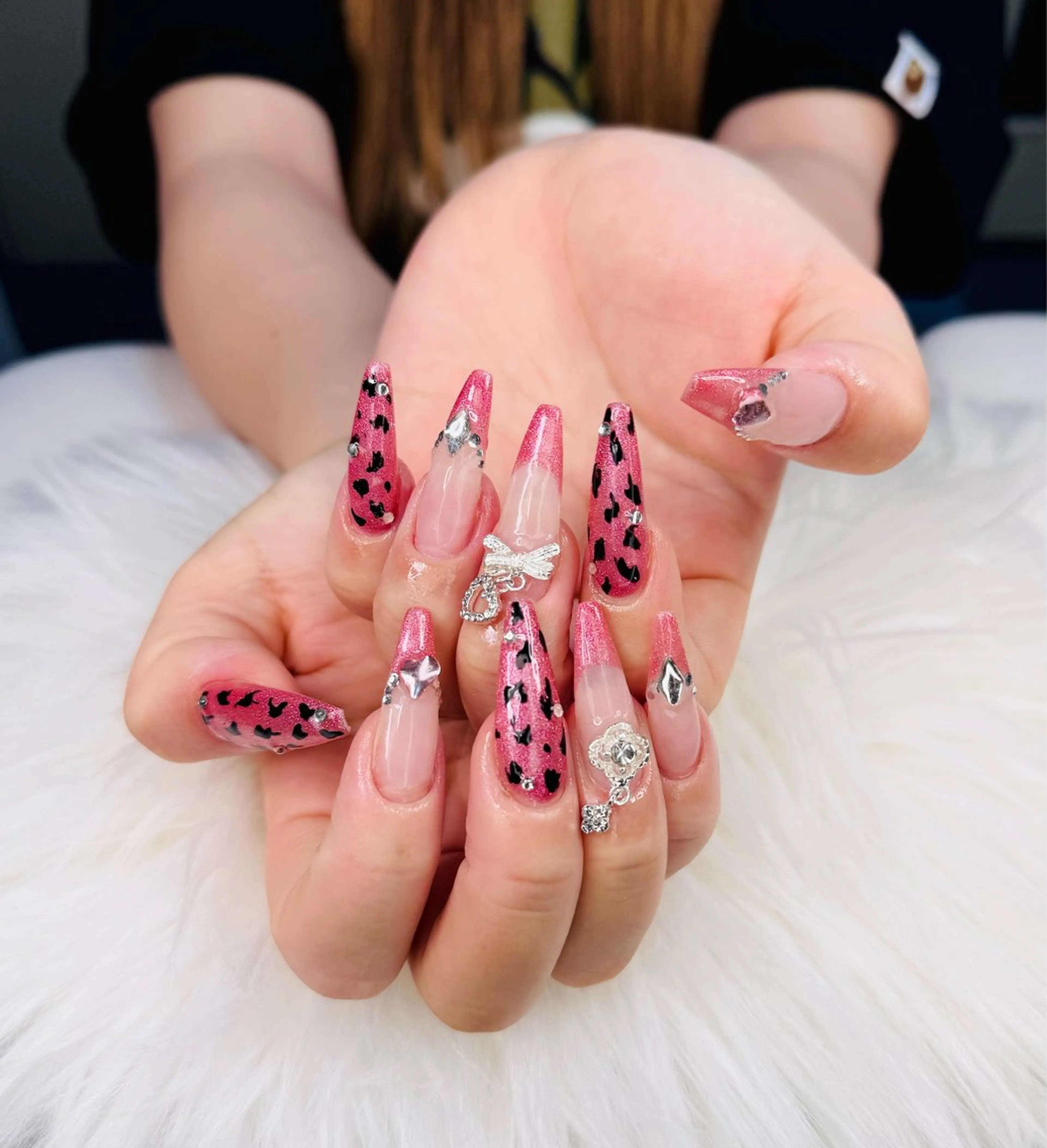 ネイル アートネイル オーロラネイル チークネイル 長さ出し フットネイル ハンドネイル happy nail所属・Happy Nailのネイルデザイン