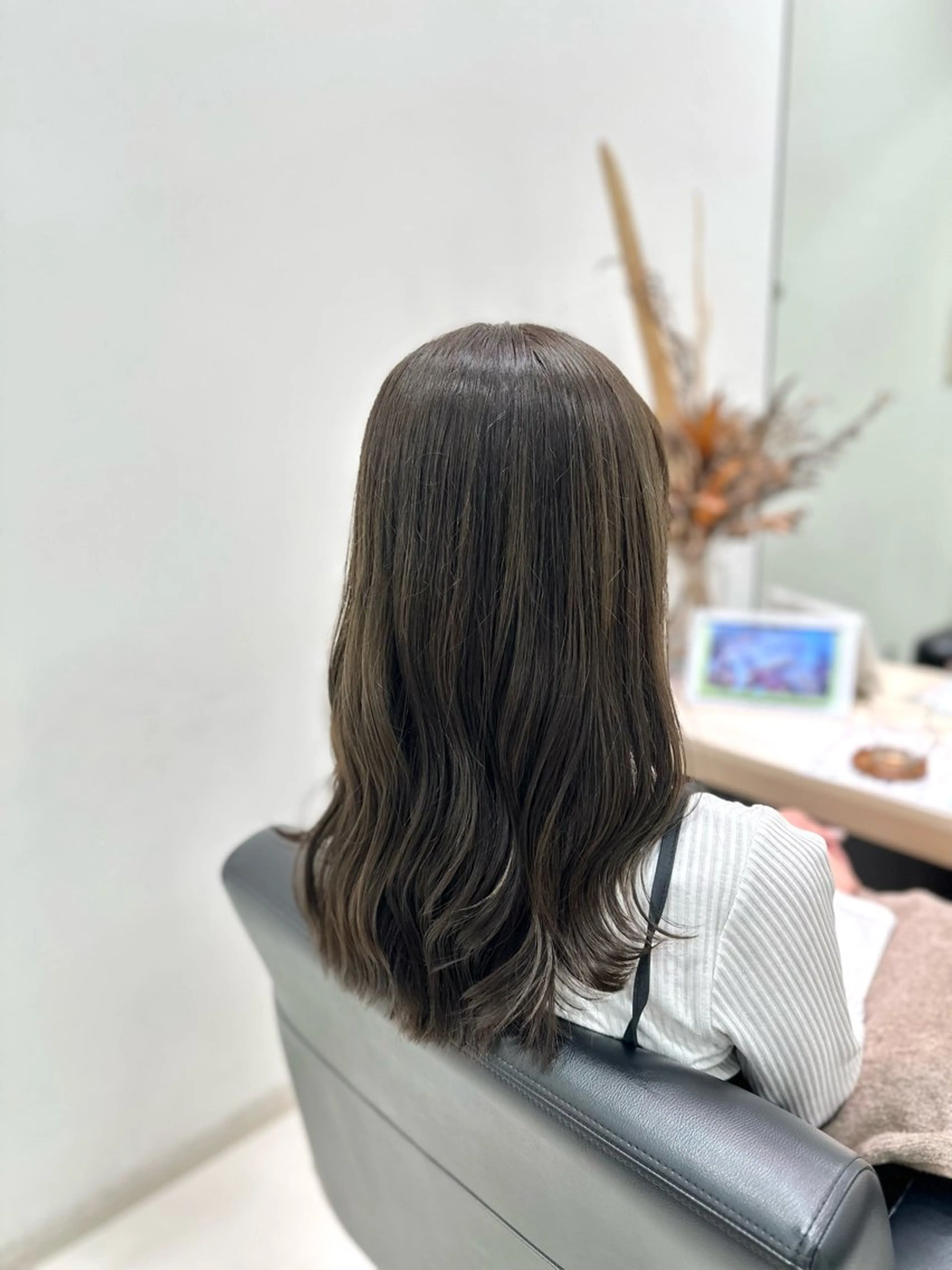 セミロング カラー ベージュカラー オリーブベージュ ヘアカラー クロスパーマ/うる艶 カラー/Kurumiのヘアスタイル