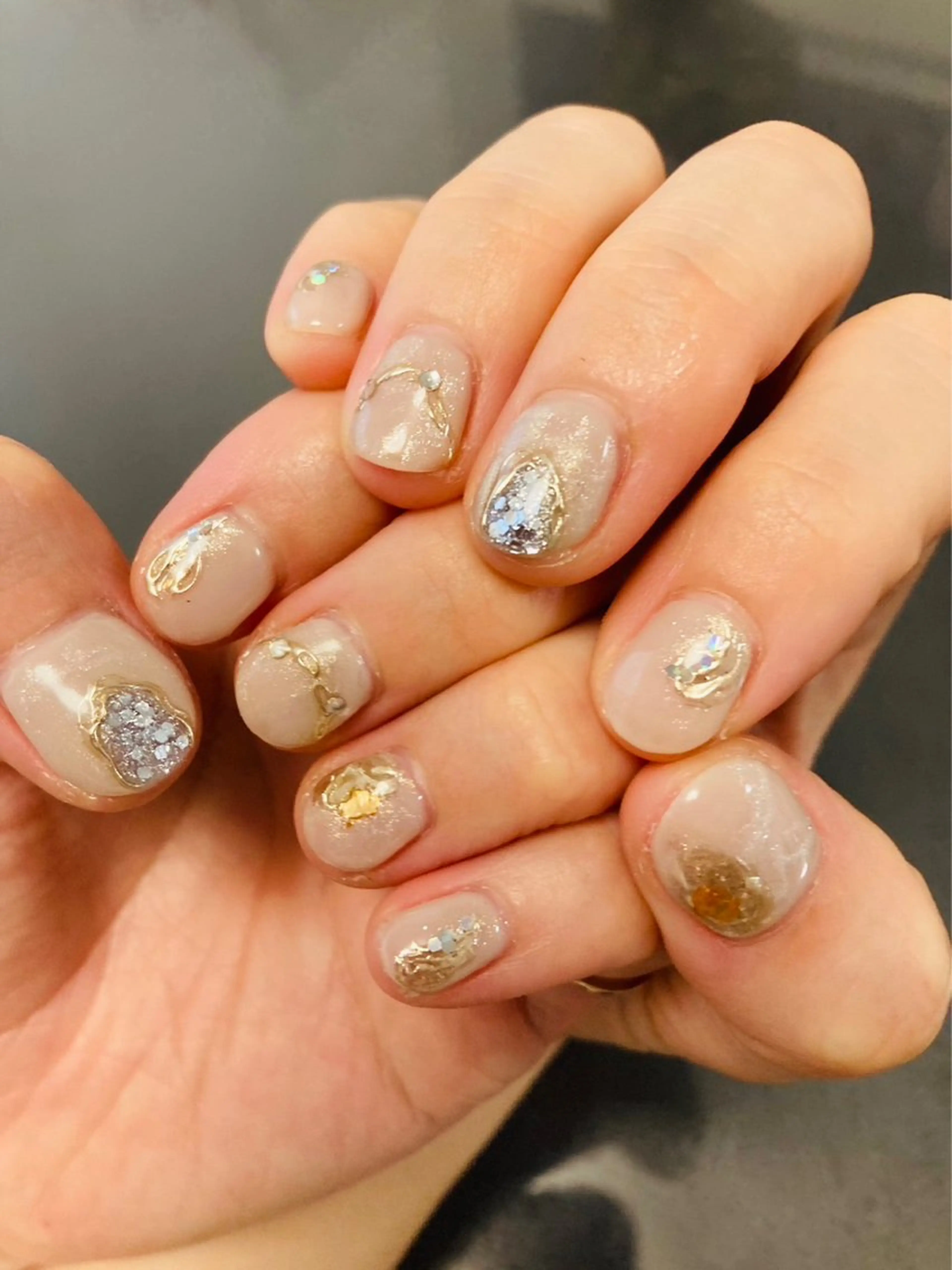 ネイル ECLAT エクラ所属・寺山 千鶴のネイルデザイン