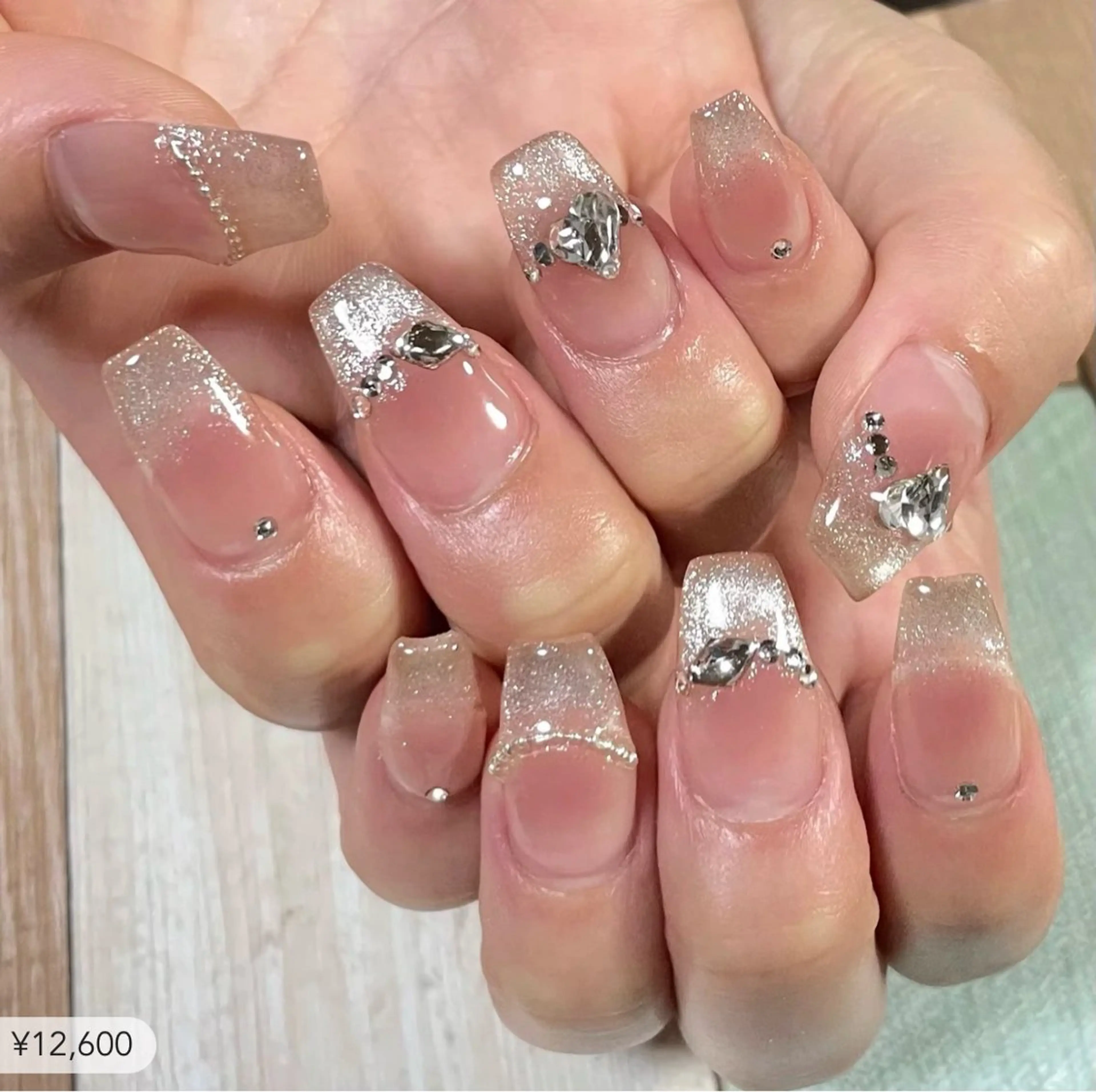 ネイル チークネイル ジェルネイル グラデーション マグネットネイル スカルプネイル nail daisyのネイルデザイン