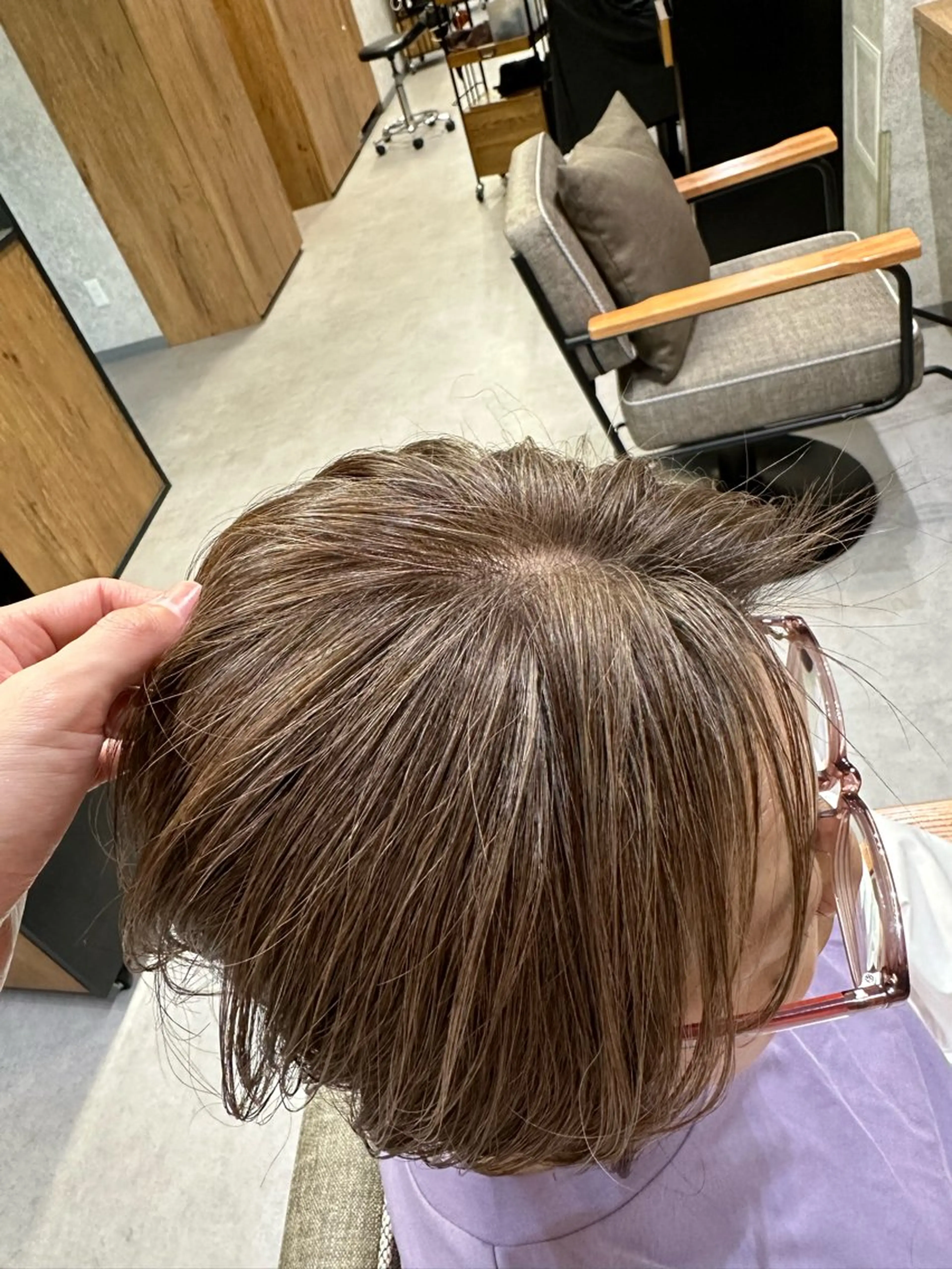 ファッションカラーで染める白髪ぼかしの写真