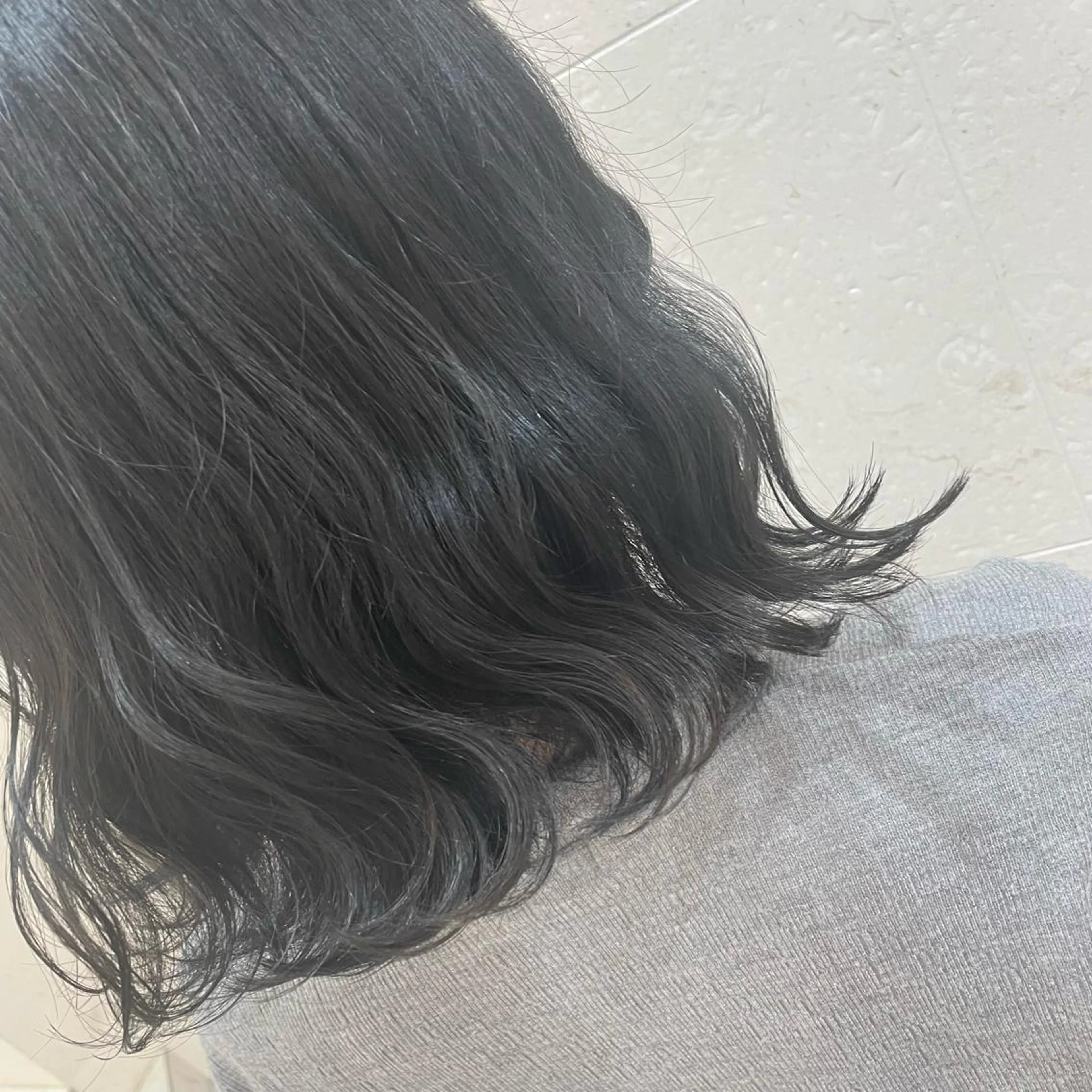 ミディアム 安田 柚月のヘアスタイル