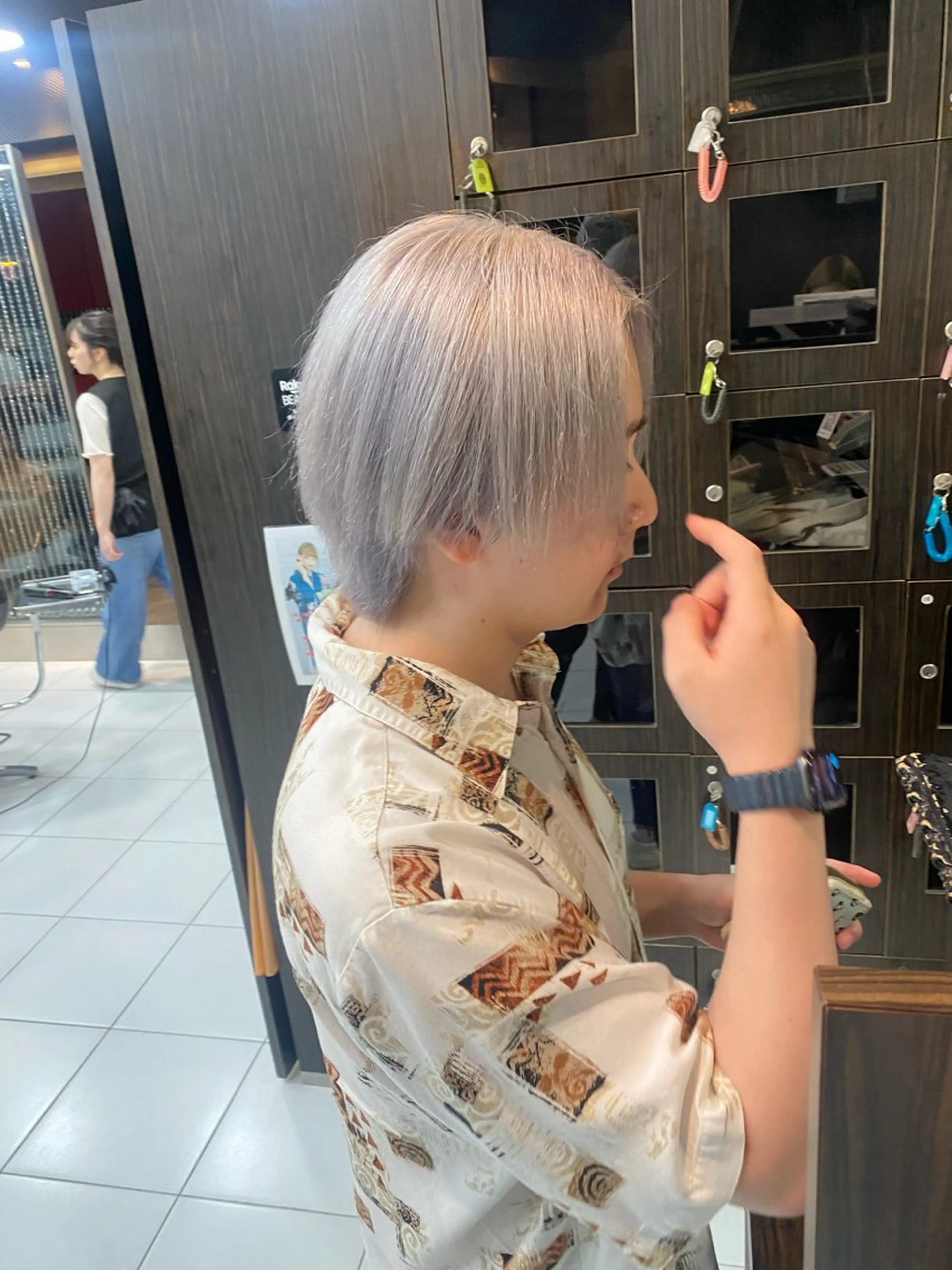 カラー メンズ シルバー ホワイトシルバー ホワイト/店長/カラ ー講師/錦糸町/岩崎のヘアスタイル