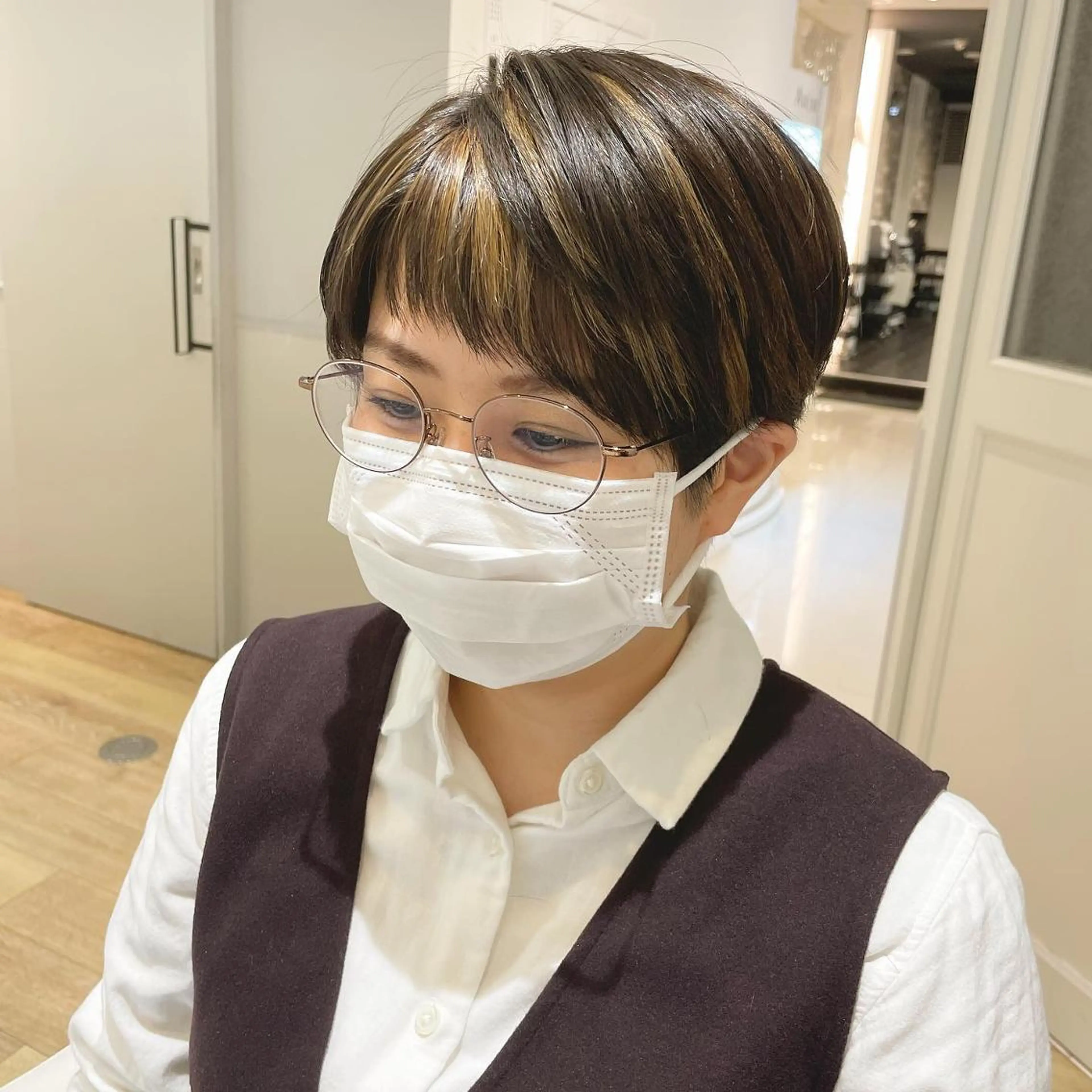 ミディアム カラー パーマ ヘアアレンジ メンズ キッズ ネイル マツエク・マツパ メンズハイライト メンズインナーカラー ハイライトカラー インナーカラー ハイライト 🫧垢抜けヘア🫧 SHIORIのヘアスタイル