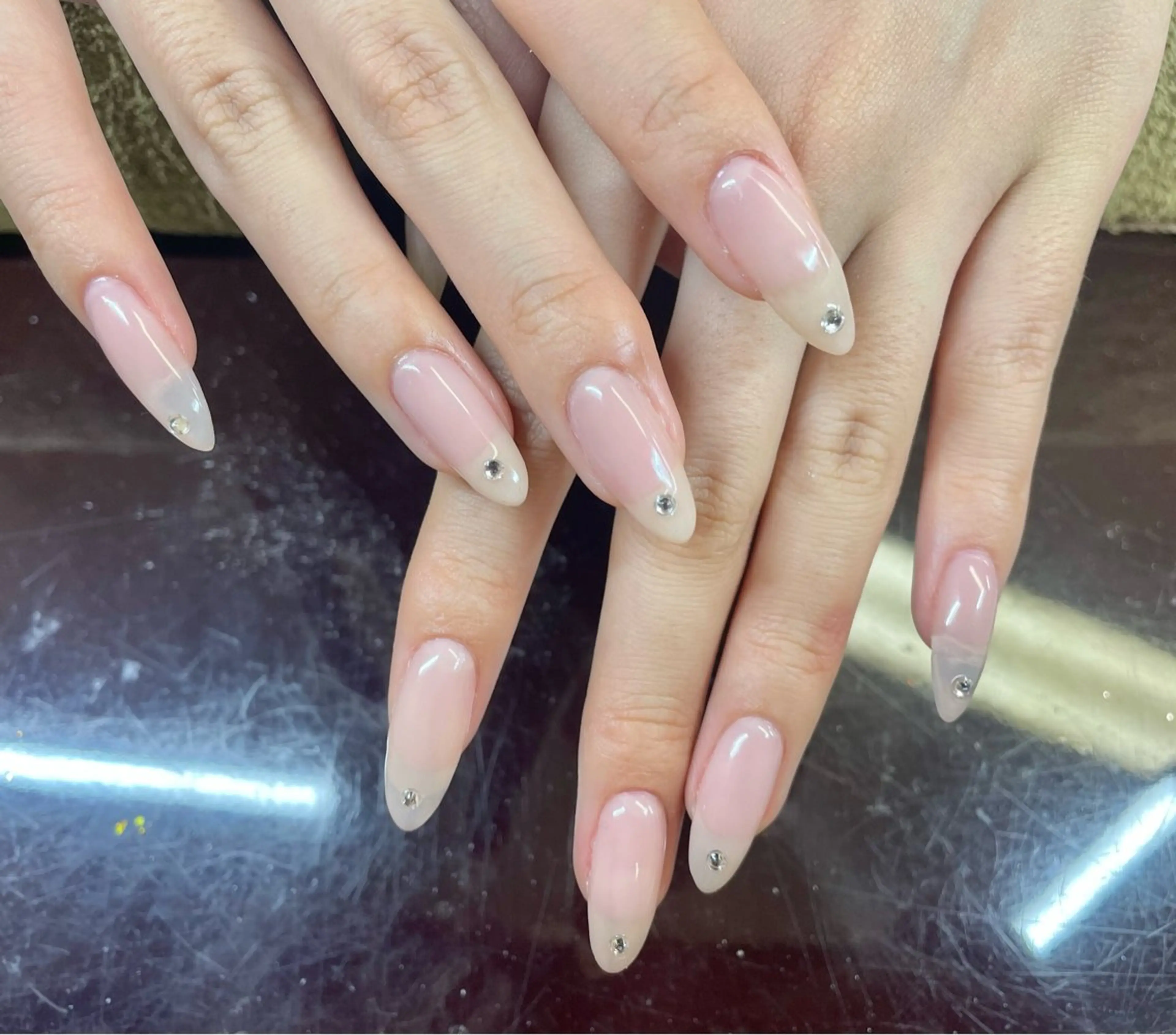 ネイル Lily nail 大濠店所属・Lily 石井のネイルデザイン