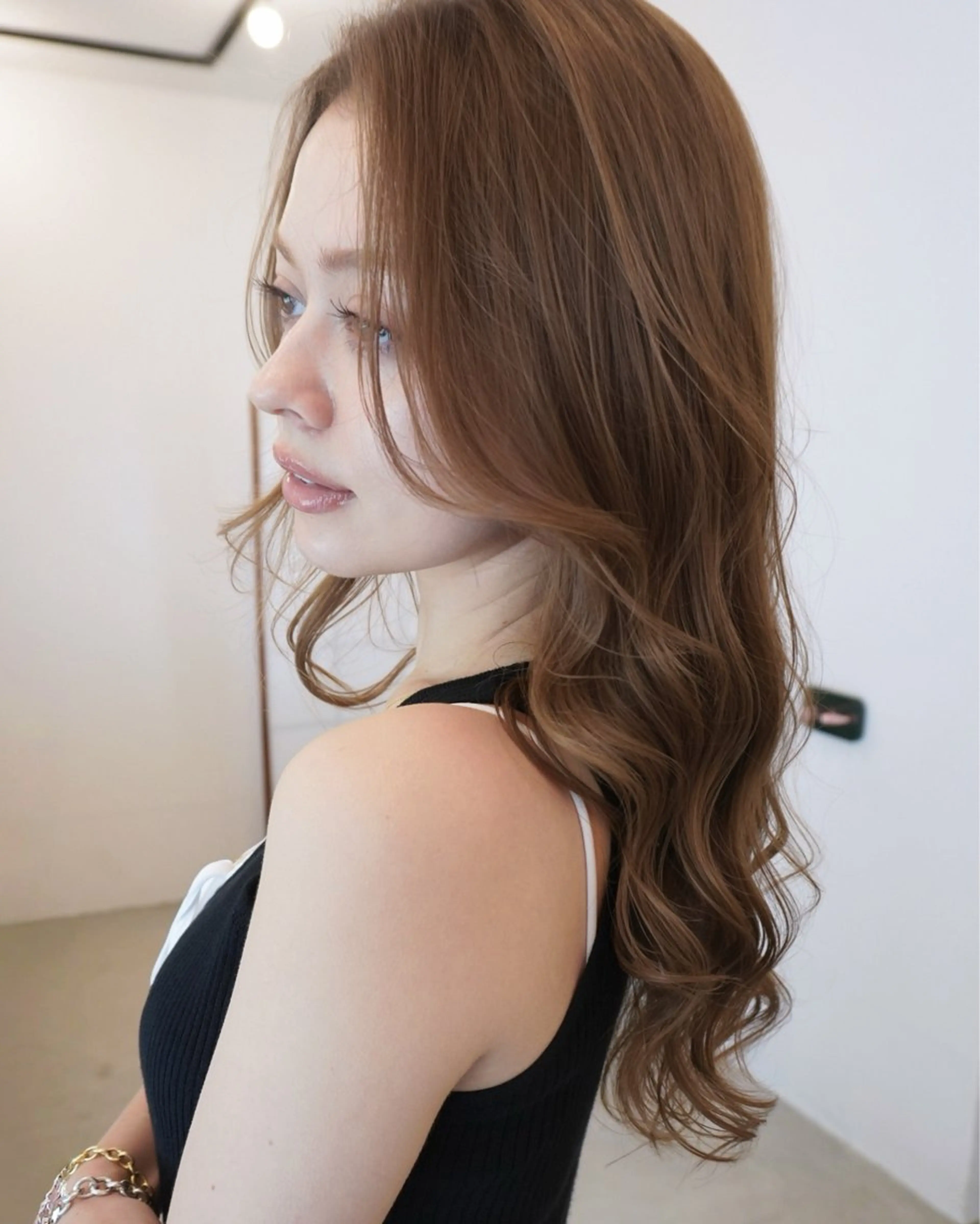 ロング カラー パーマ コテ巻き/パーマ/艶 透明感/荻原凜太郎のヘアスタイル