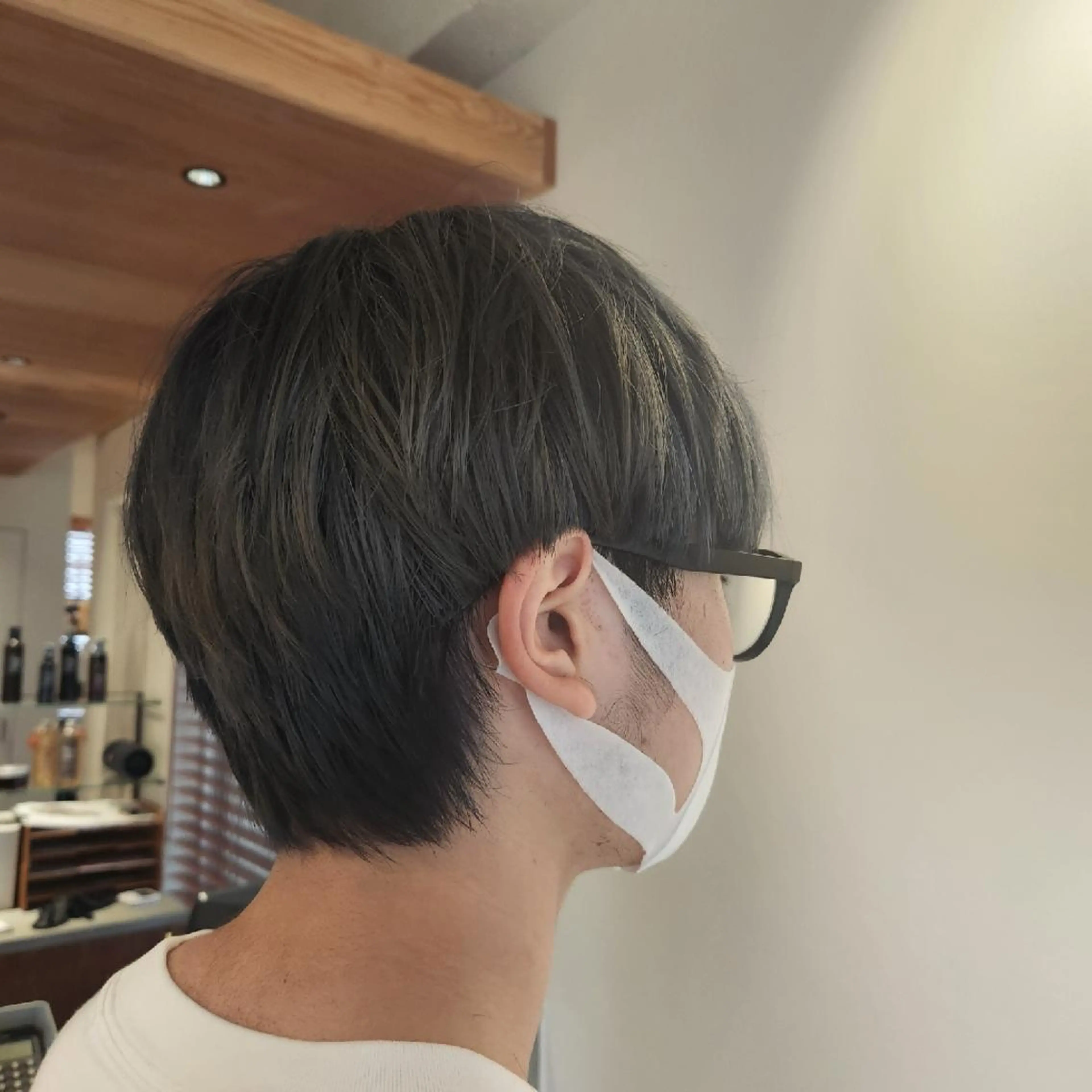 メンズ カラー メンズブリーチ ブリーチ グレージュ ヘアカラー Hazumi Ayanoのヘアスタイル