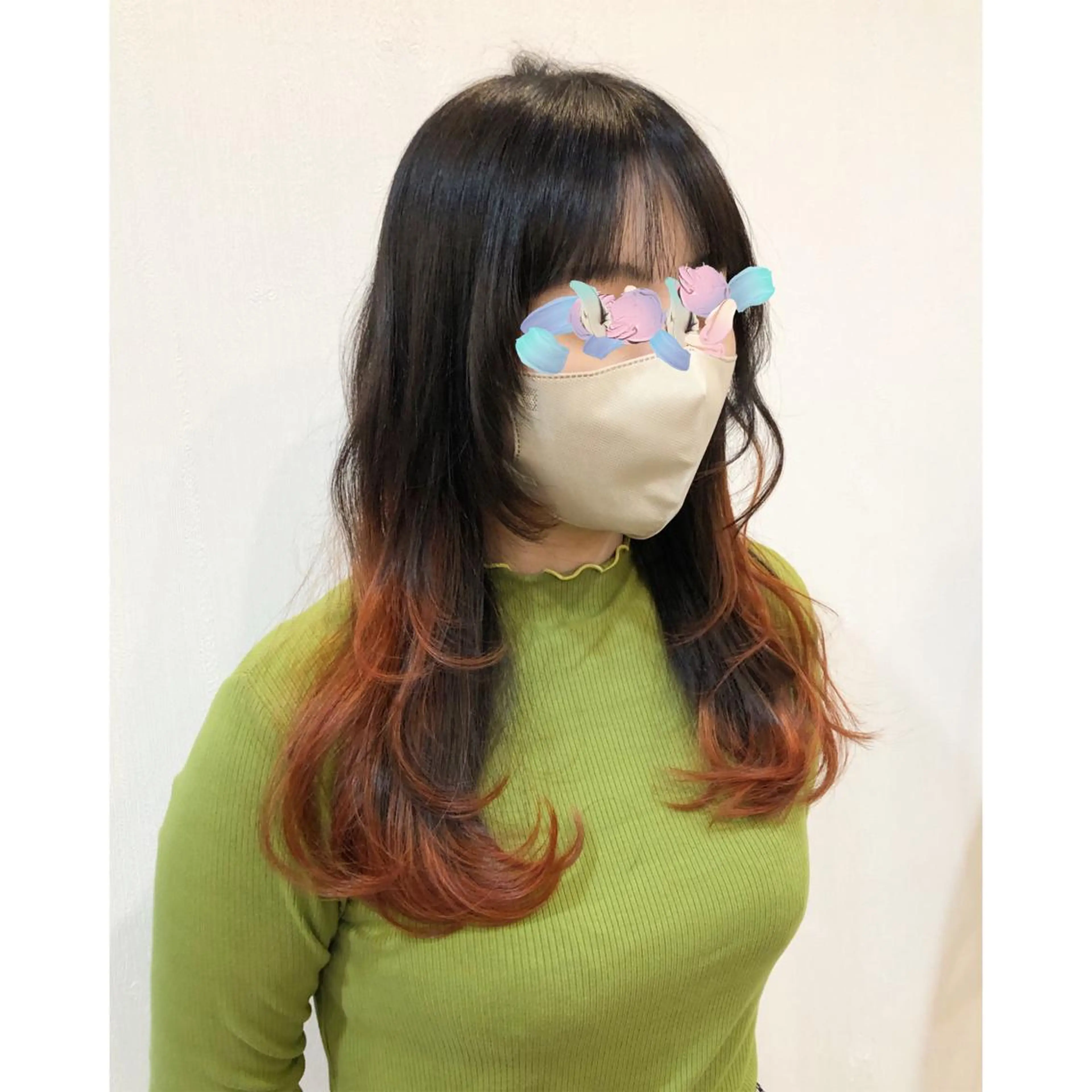 セミロング カラー 推しカラー✨ オタク美容師ユウカのヘアスタイル