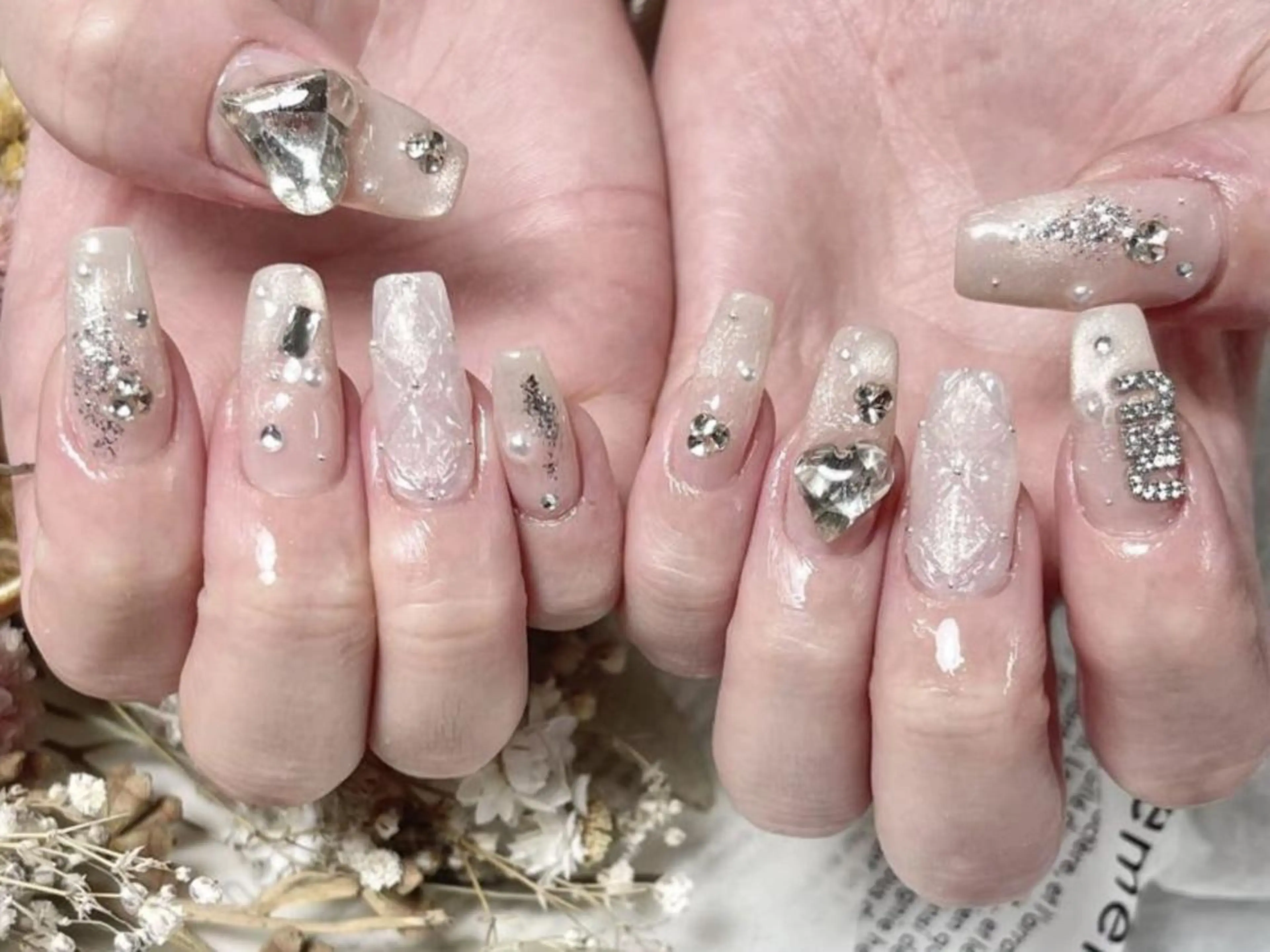 メンズ ネイル アートネイル フレンチネイル ジェルネイル キラキラネイル パラジェル ハンドネイル フットネイル Bloom kabukiのネイルデザイン