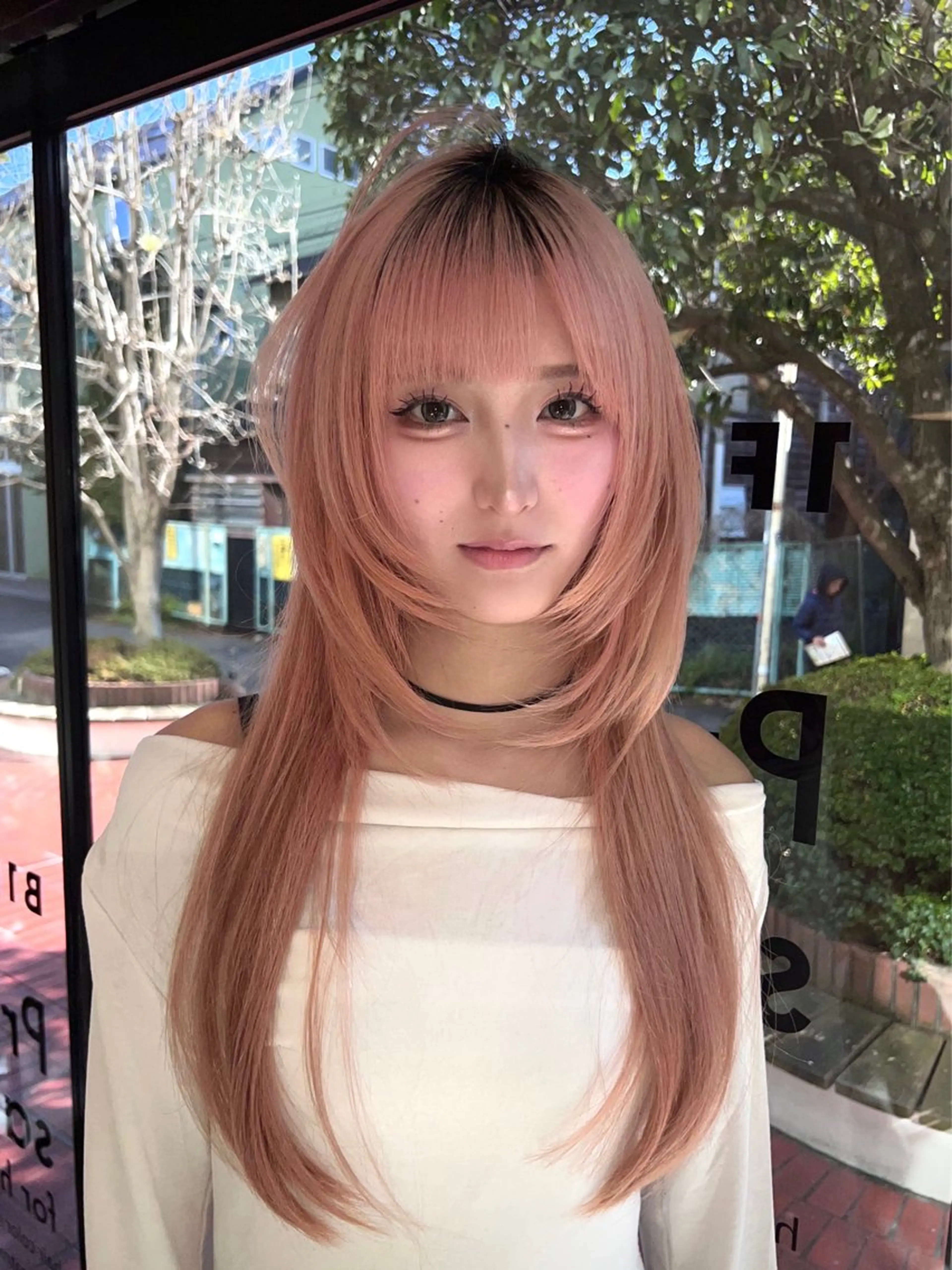 ロング カット AIRA/ブリーチ ‪/透明感カラーのヘアスタイル