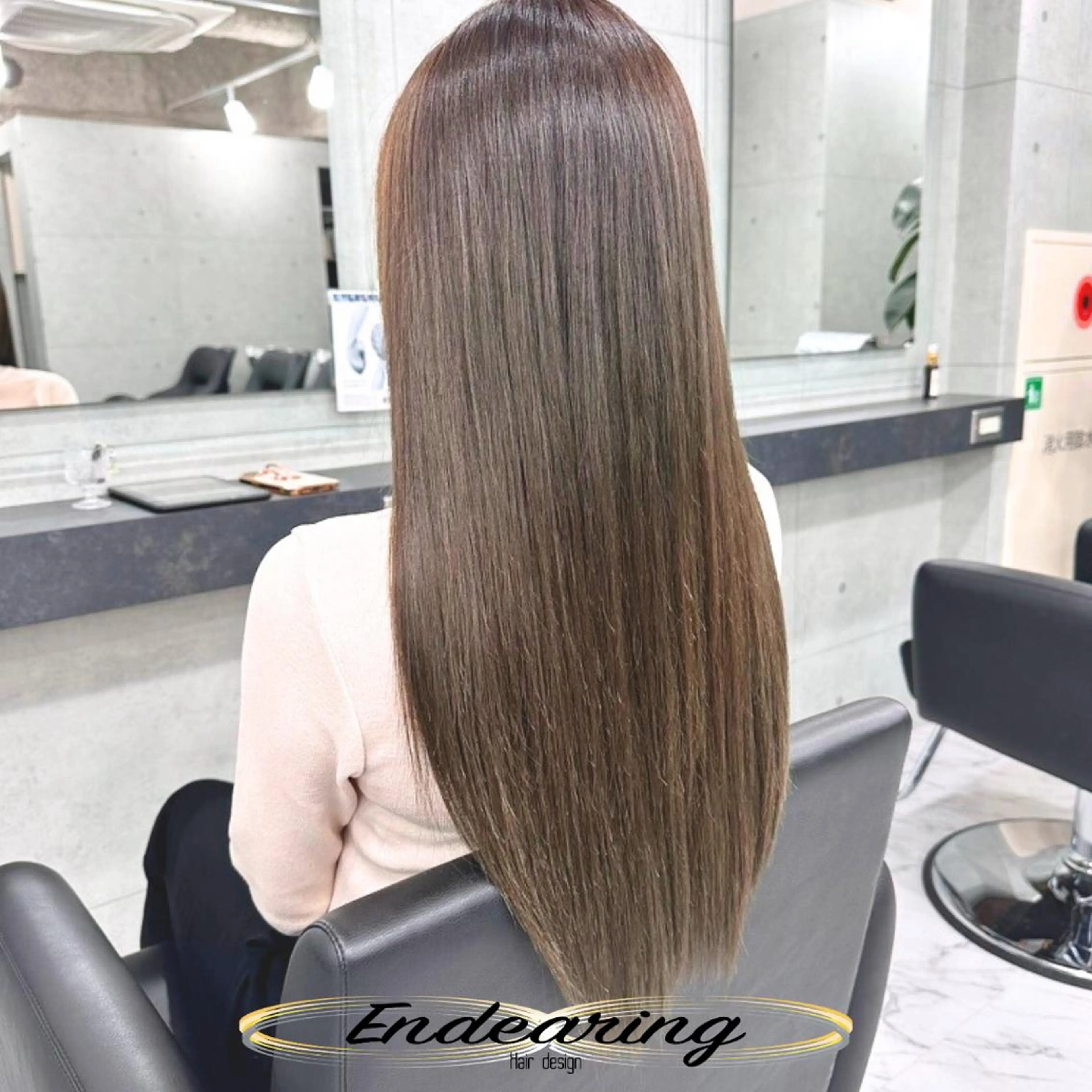 カラー ベージュカラー 透明感カラー オリーブベージュ カット ヘアカラー Endearing 銀座/レイヤーカットのヘアスタイル