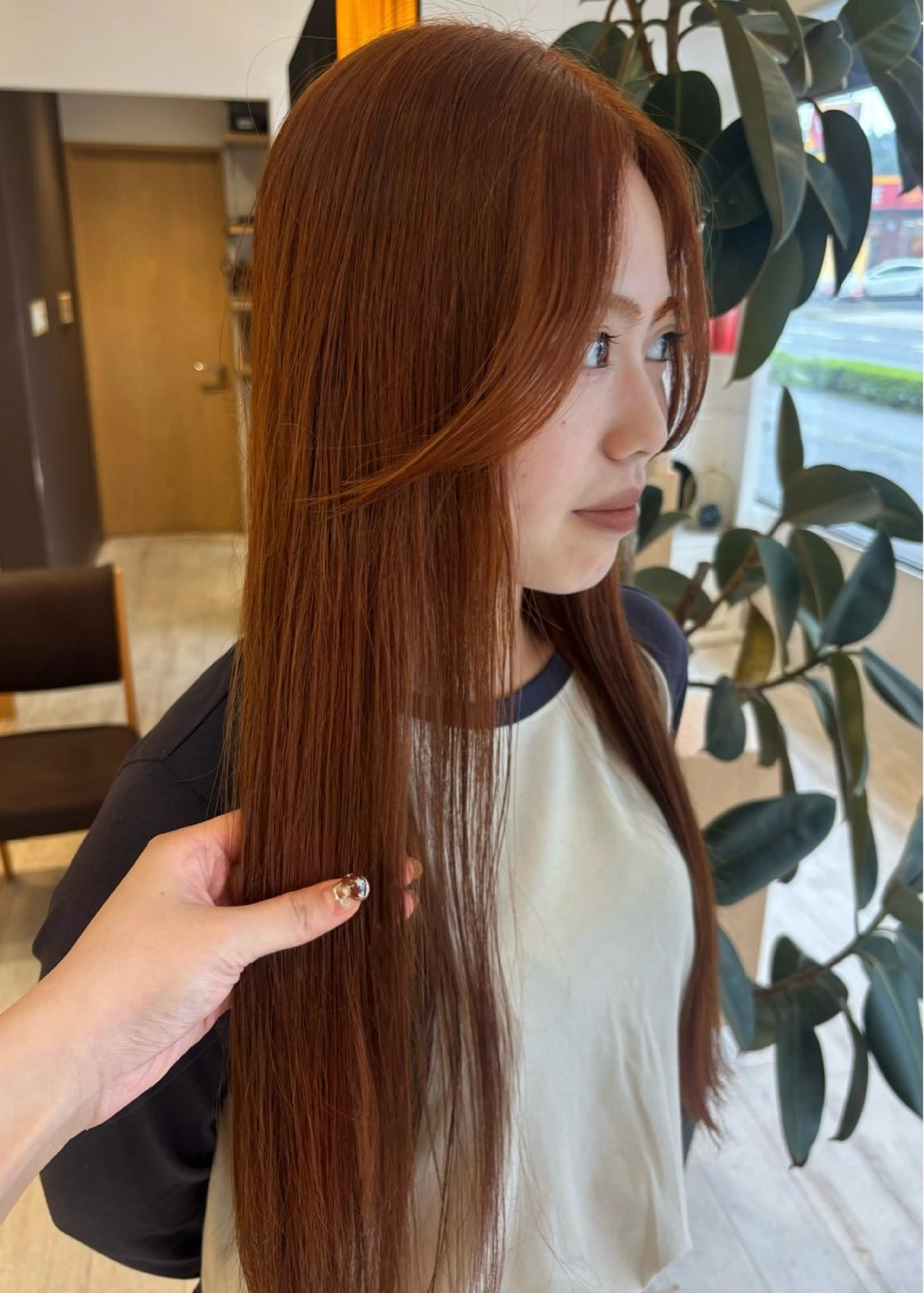 カット＋ブリーチなしダブルカラー＋TRの写真