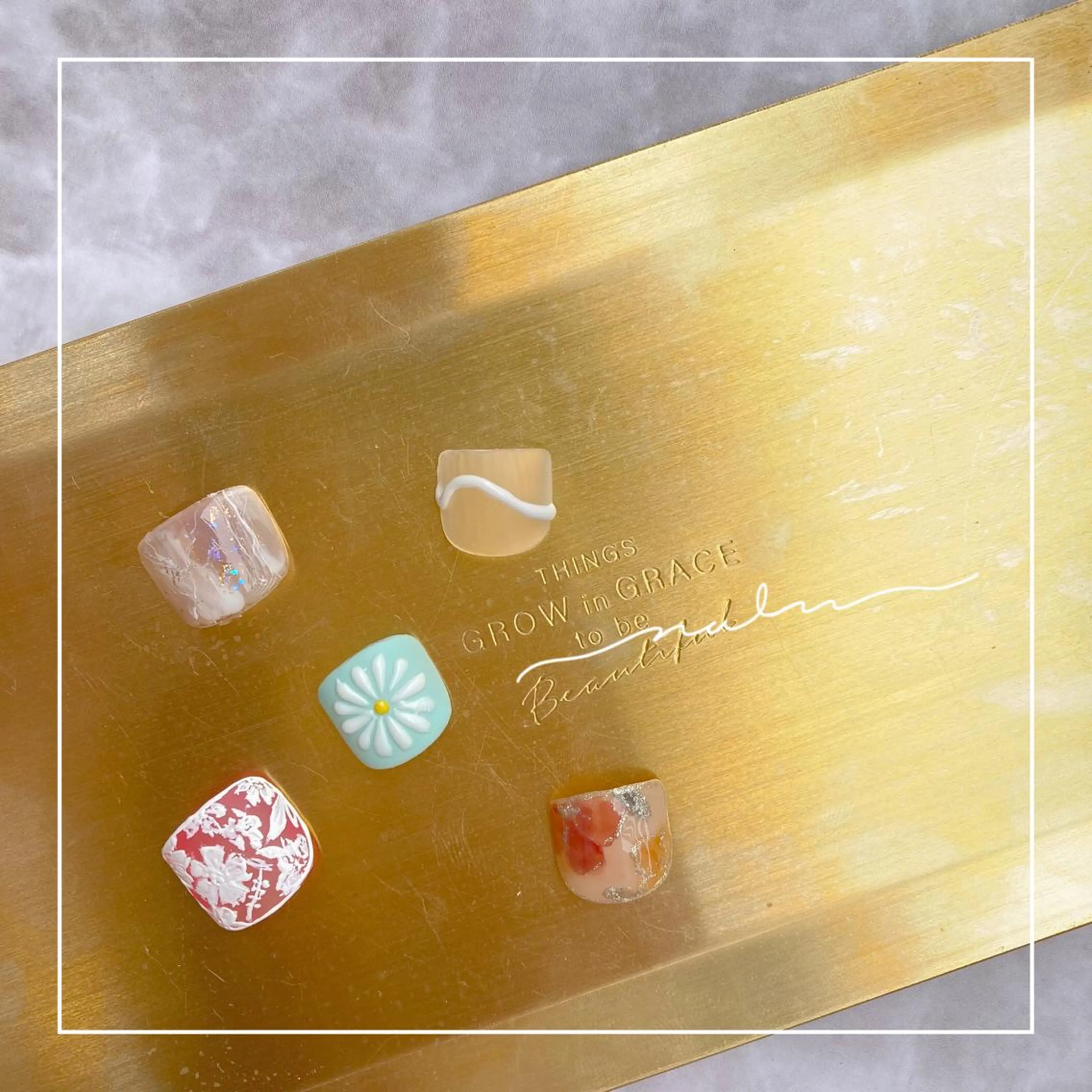 ネイル フットネイル n a l u /natsumiのネイルデザイン