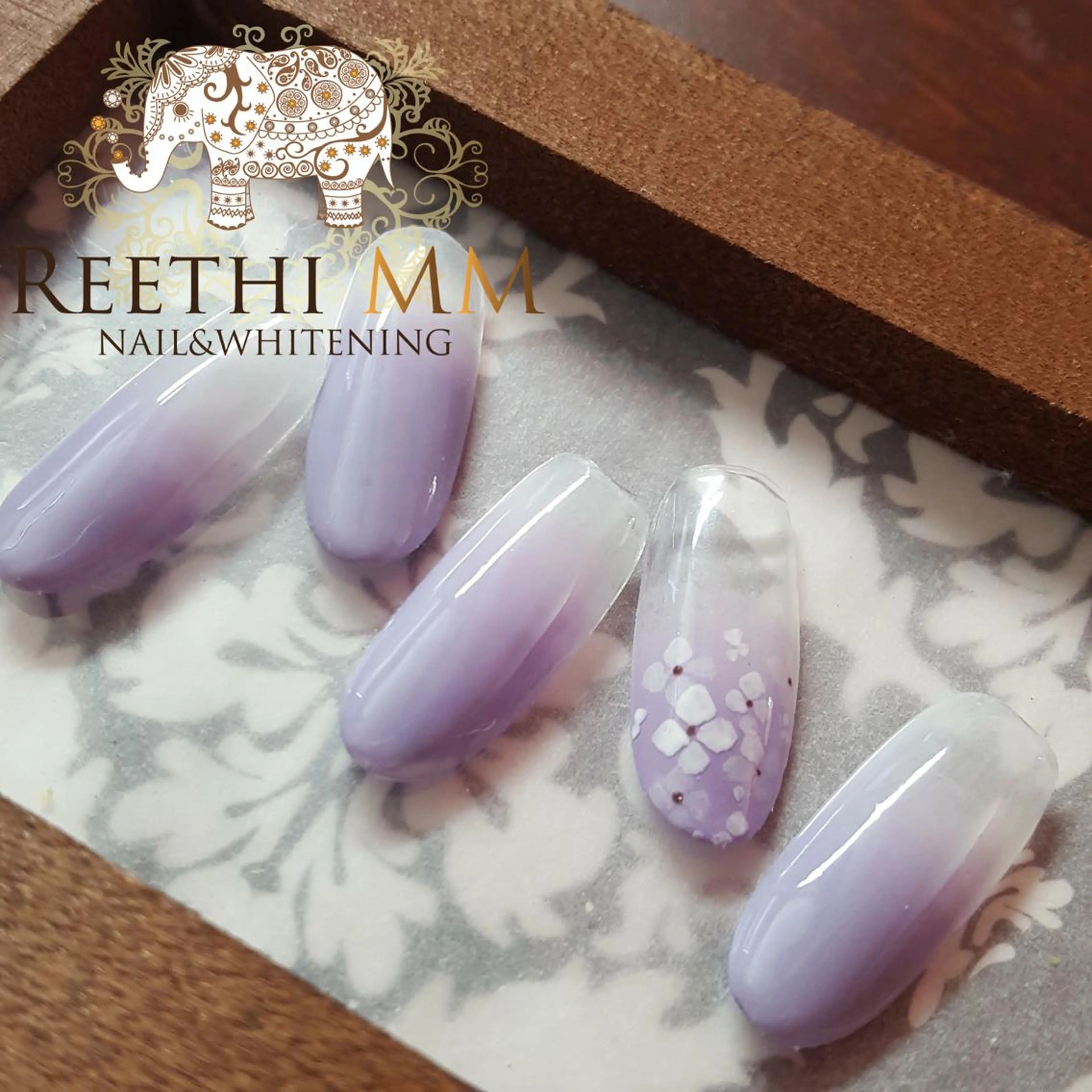 ネイル ネイリスト riiisaのネイルデザイン