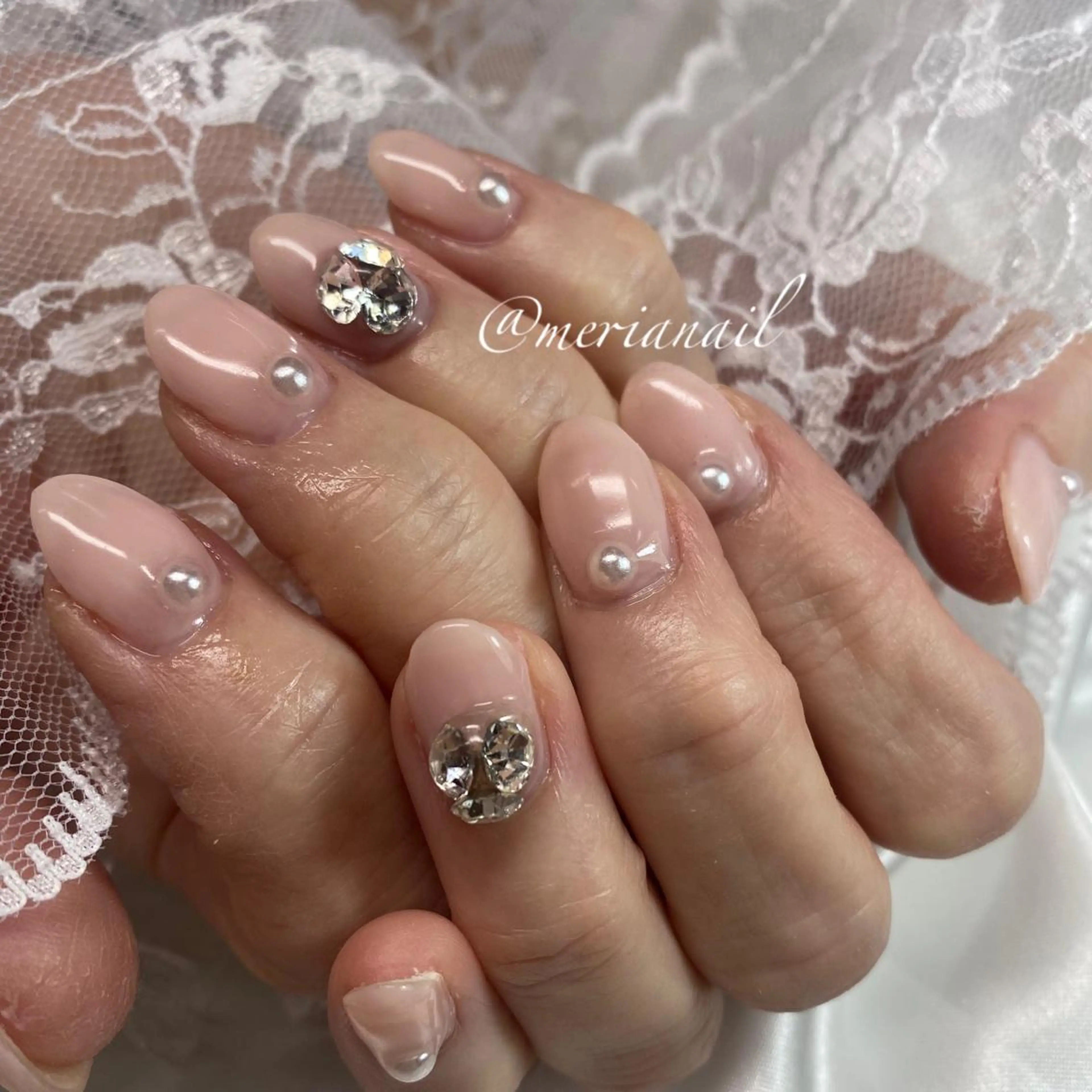 ミディアム カラー メンズ ネイル アイブロウ 眉カラー メンズアイブロウ アートネイル メンズネイル ニュアンスネイル ハンドネイル INFINITY所属・INFINITY nailのネイルデザイン