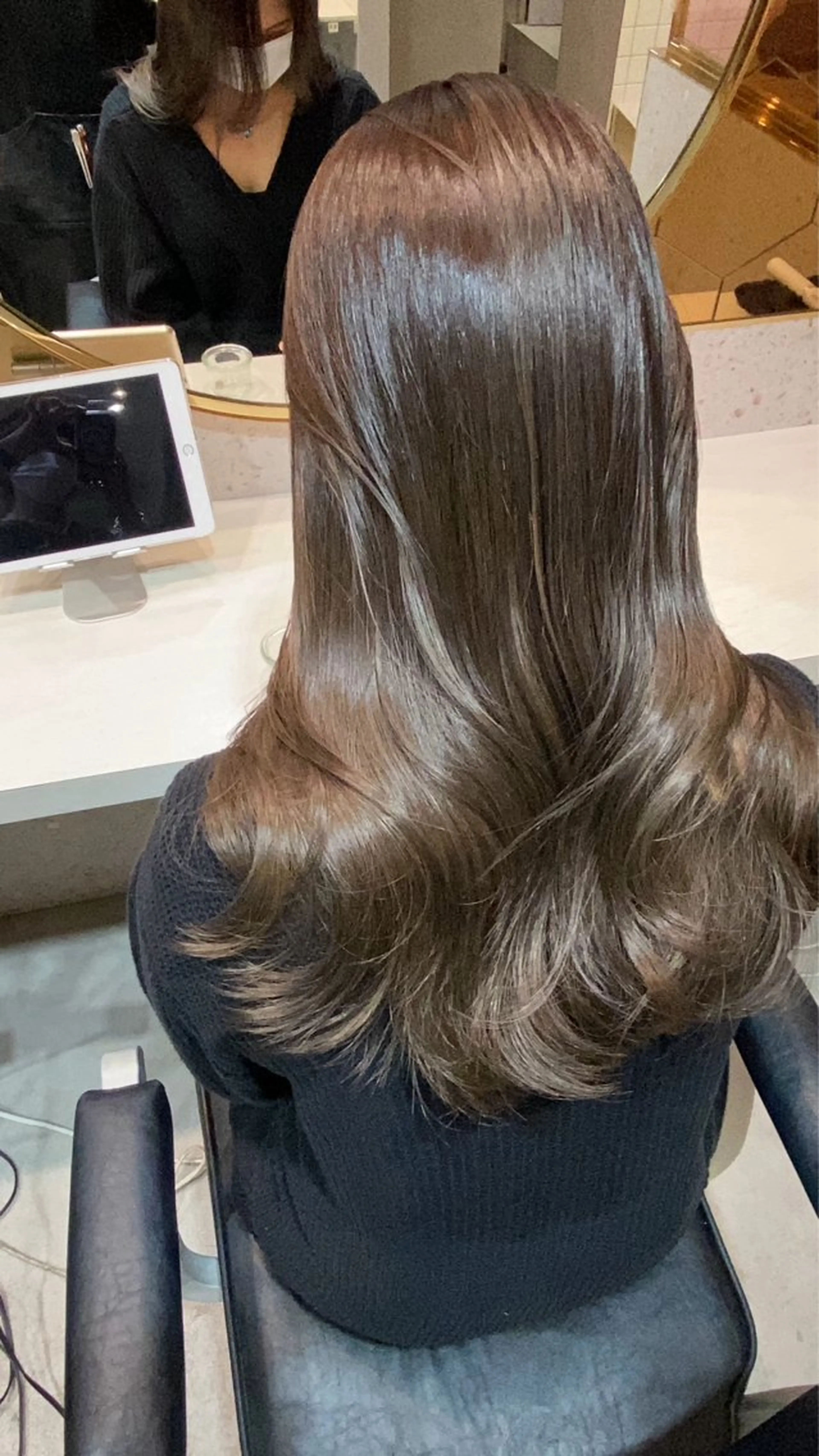 カット✂️＋カラー⭐️＋超音波アイロン付き❣️ケラスターゼクロノロジストトリートメント🫧の写真