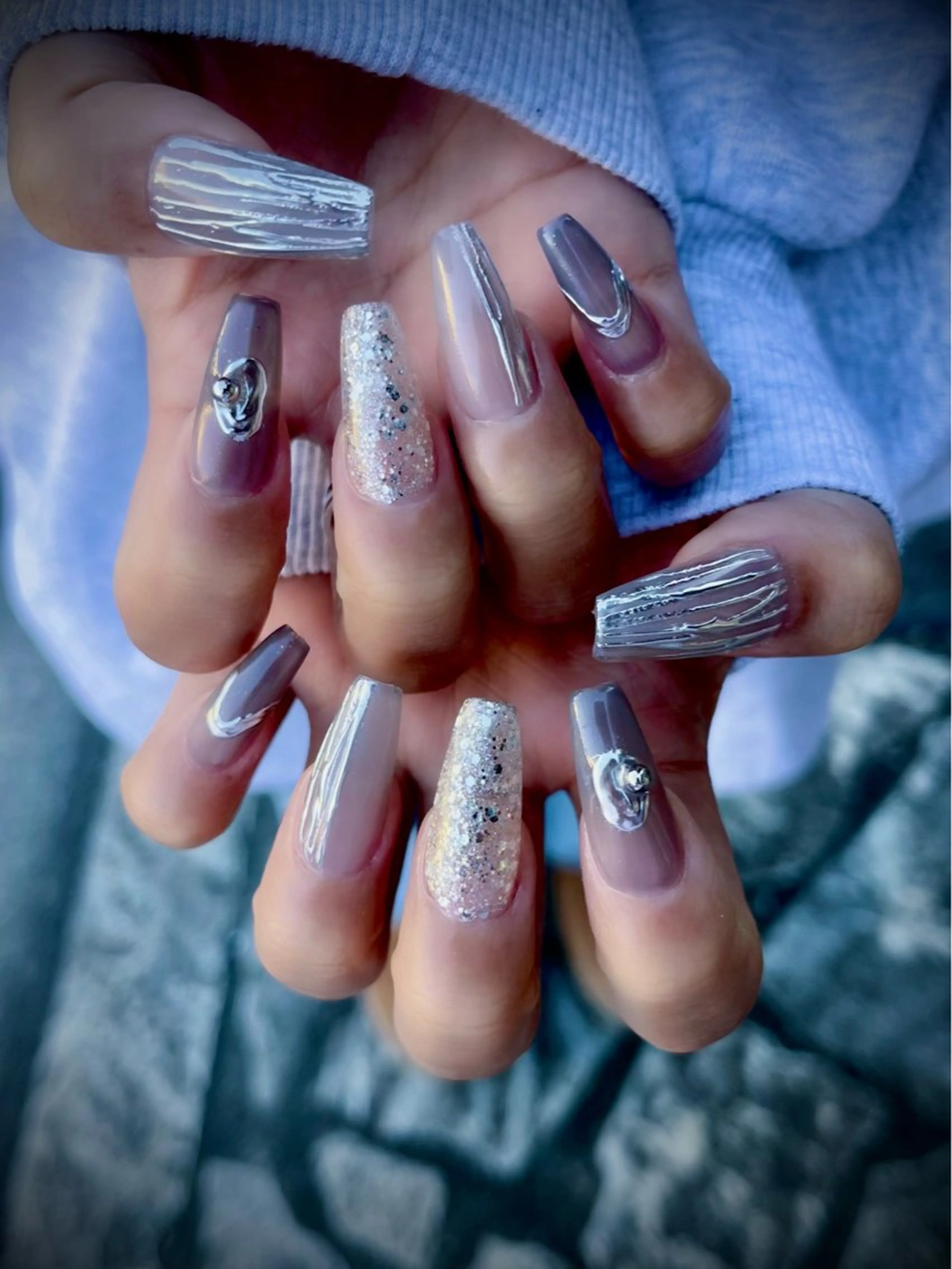 ネイル キラキラネイル マグネットネイル ワンカラーネイル スカルプネイル ワンホンネイル nine.🦋 YUKOのネイルデザイン