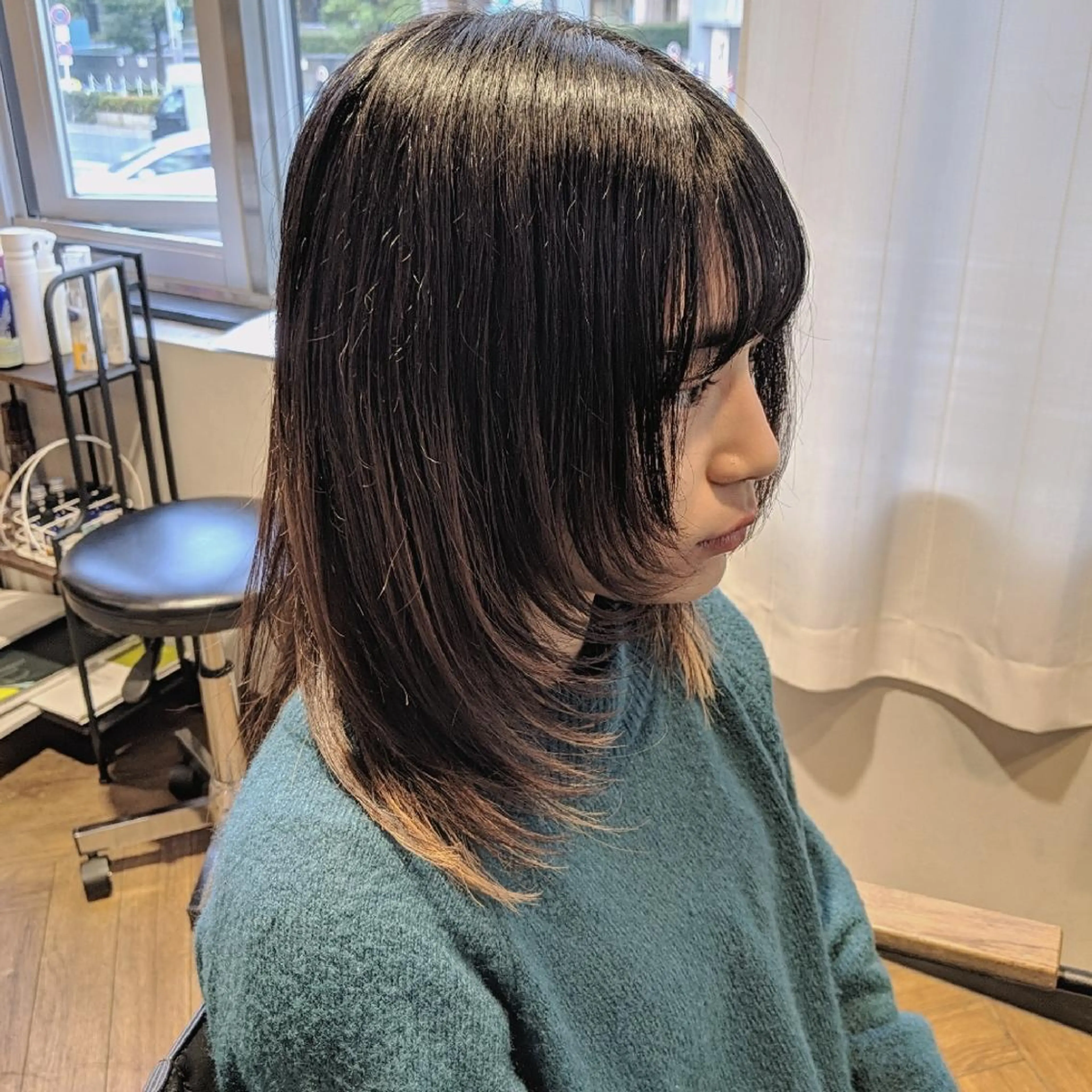 セミロング ヘアアレンジ カラー ウルフカット PRIVATE SALON EYES所属・EYES リアのマツエク・マツパデザイン