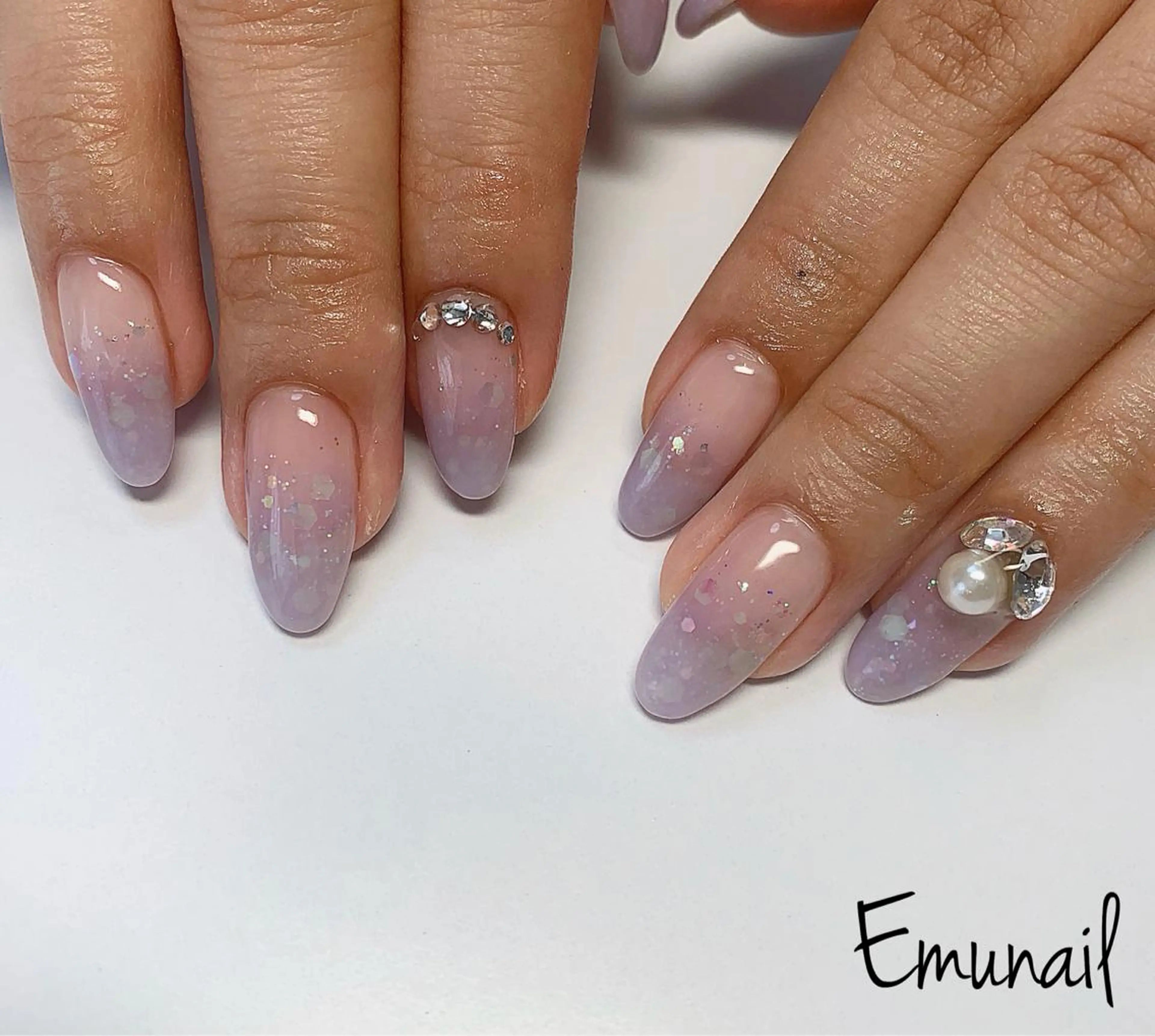 ネイル ストーンネイル ハンドネイル Emu Nailのネイルデザイン