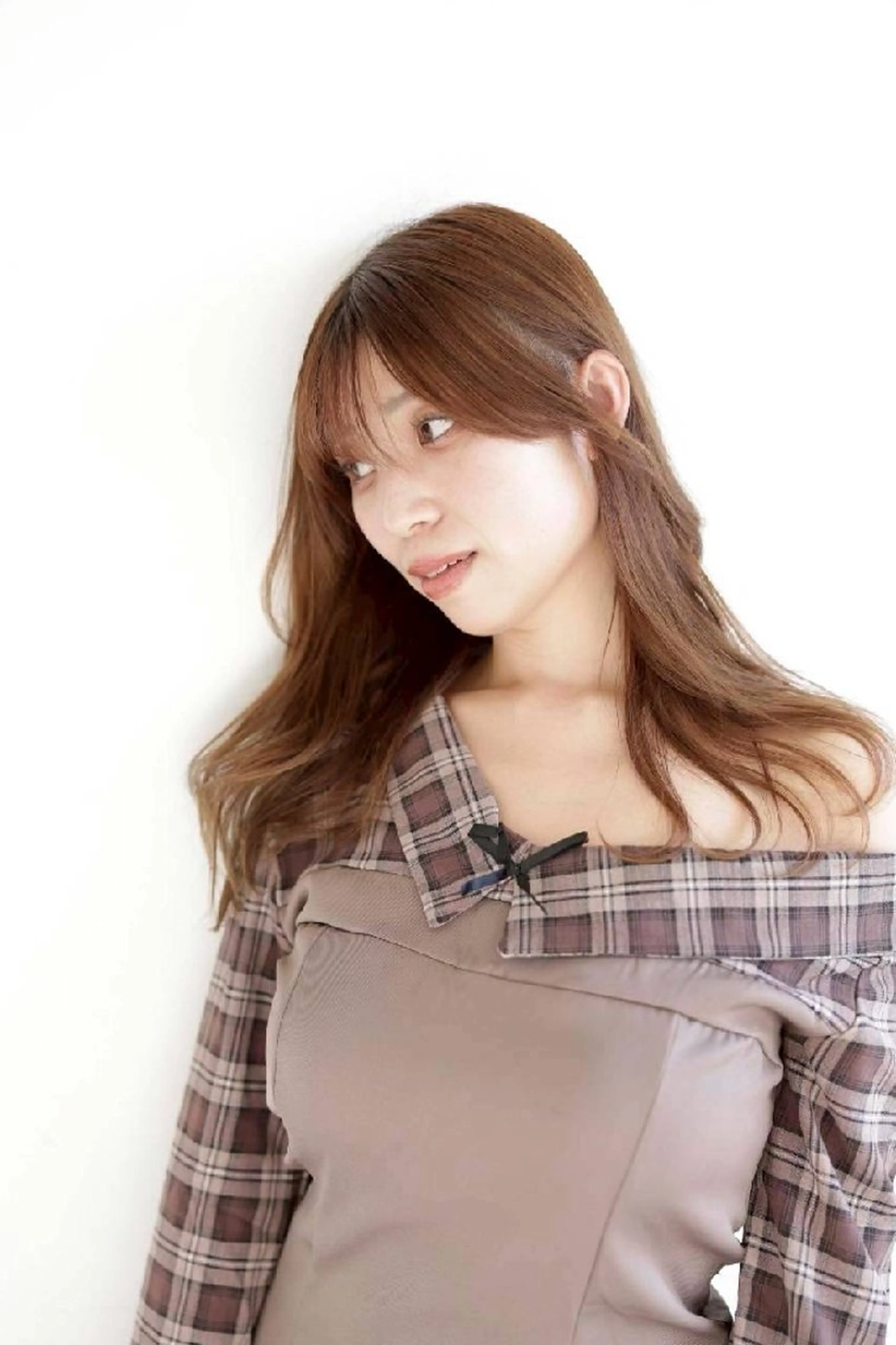 カラー 束感まつぱ🥑🤍 NATUKI🤍のヘアスタイル