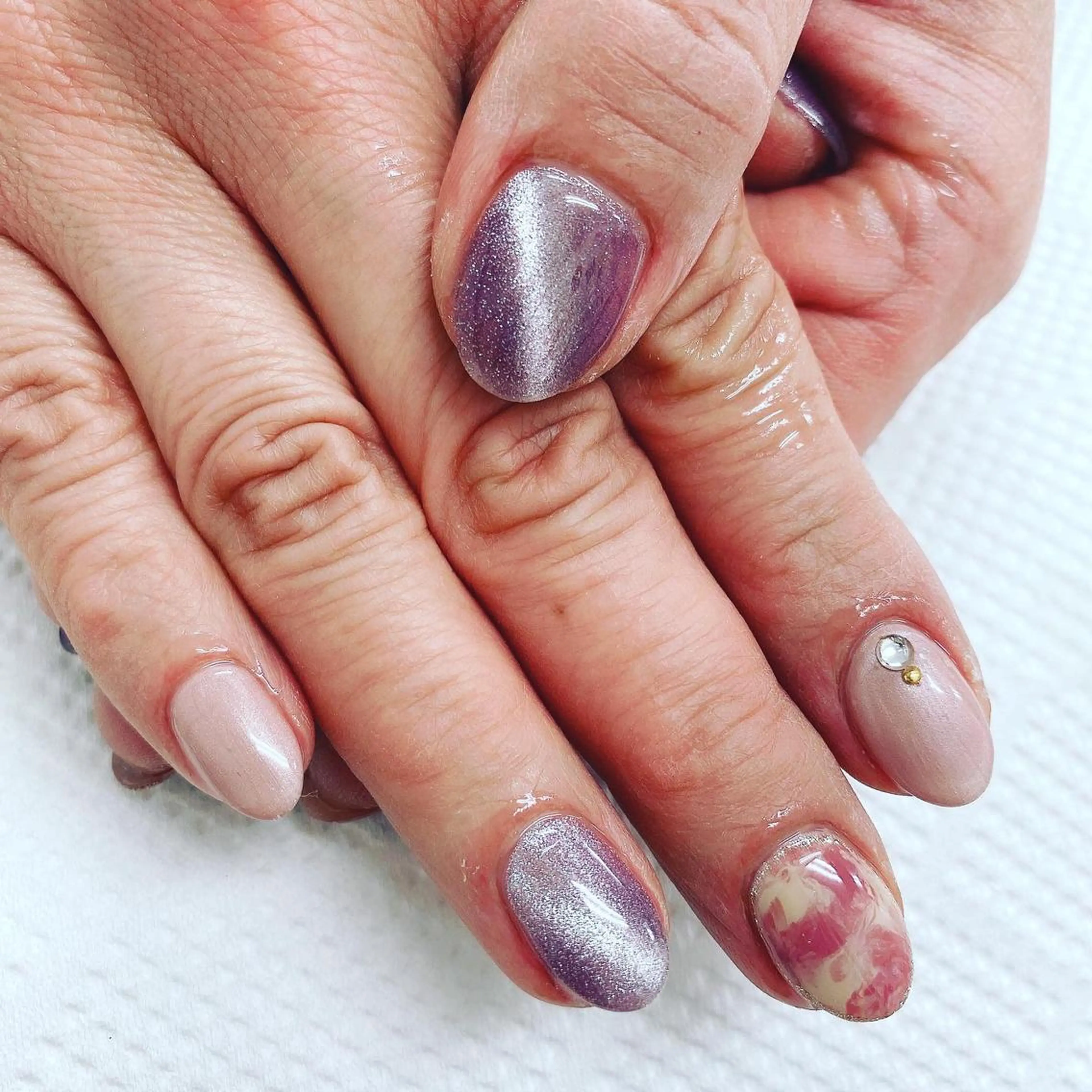 ネイル ミラーネイル N._._.claw[エヌクロー]所属・N._._. clawのネイルデザイン