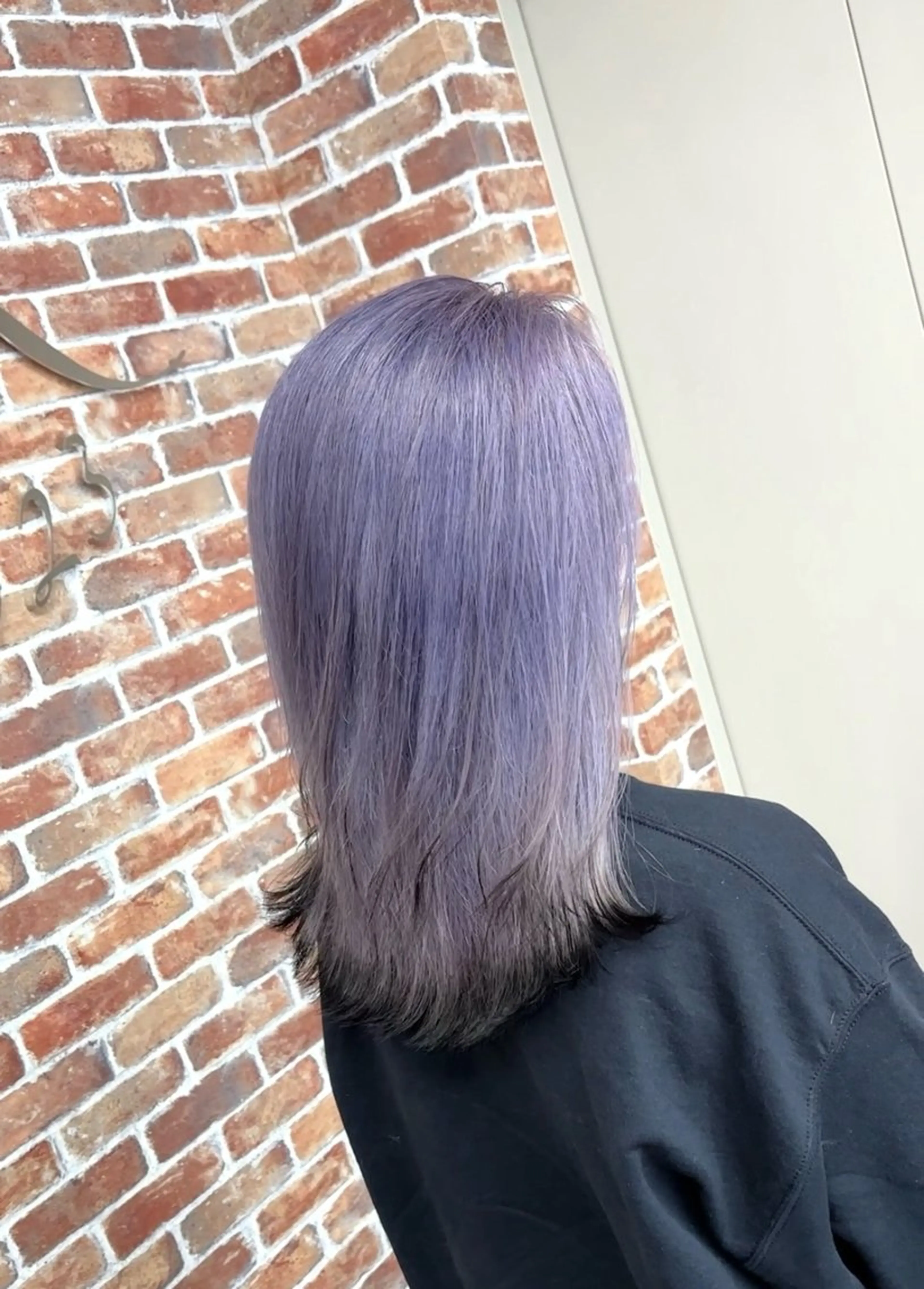 ミディアム カラー ブリーチ カット ヘアカラー ギャルの革命児 秀斗のヘアスタイル