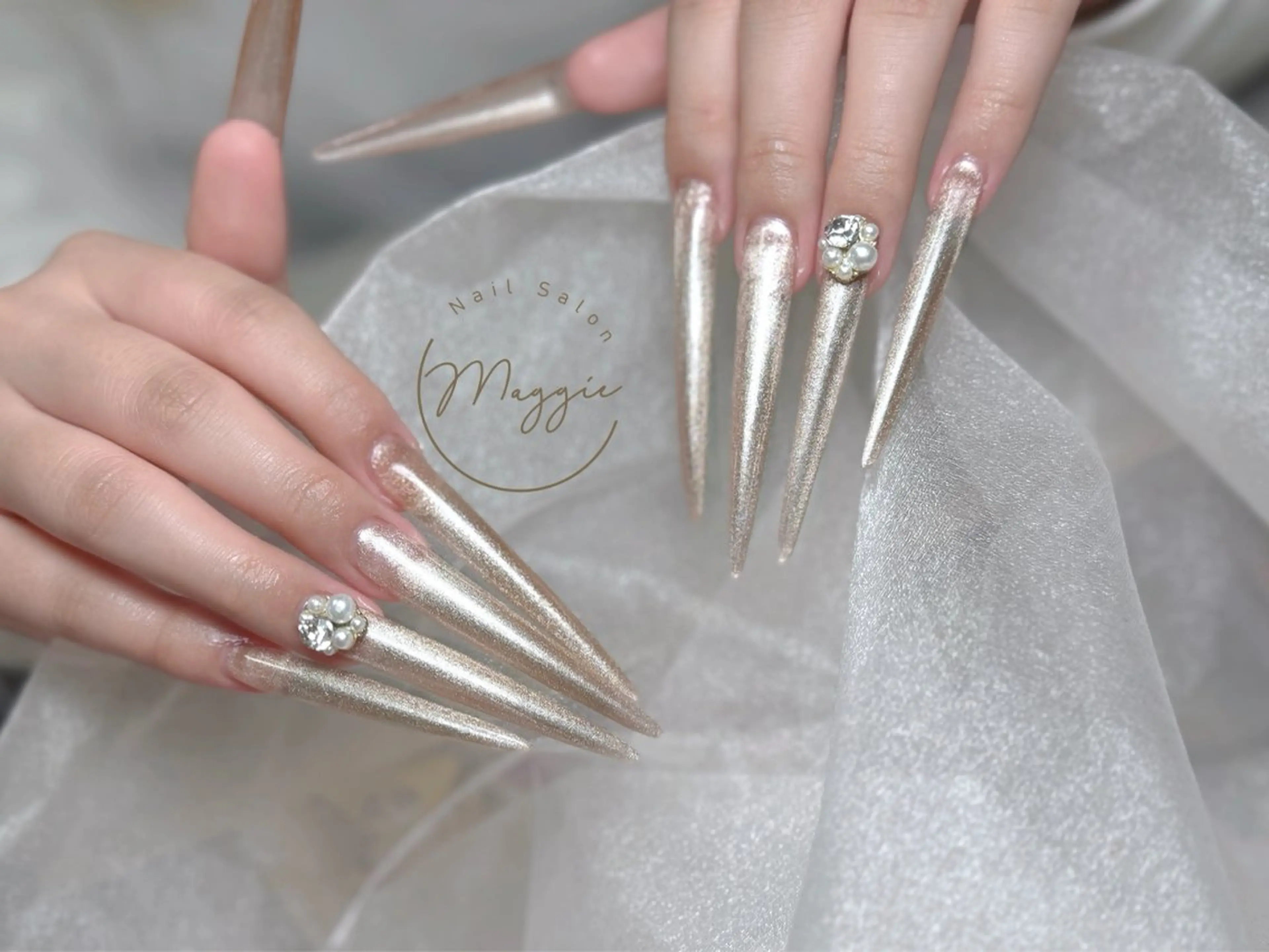 ネイル Maggie Nail🦩のネイルデザイン