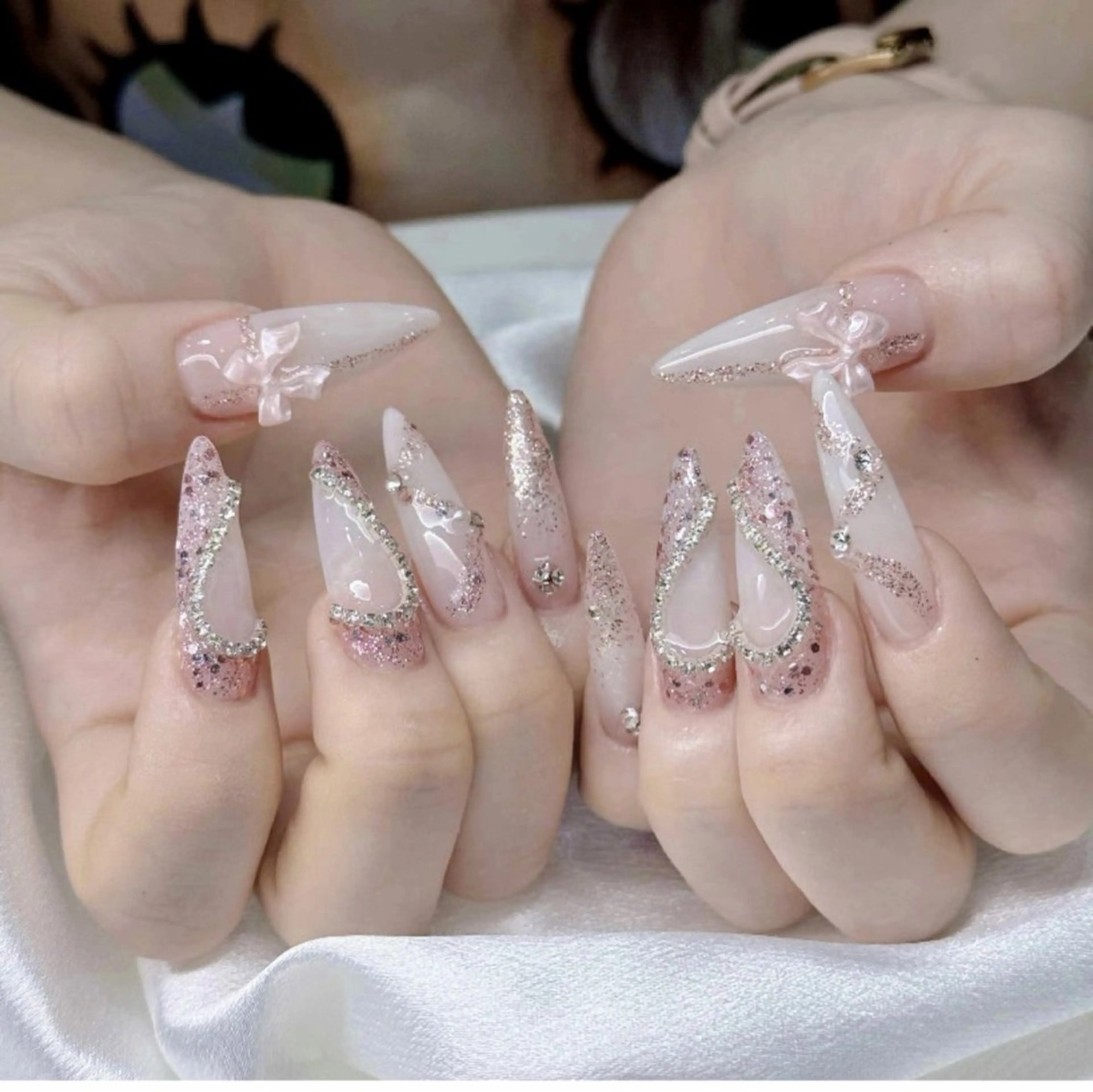 ネイル オーロラネイル ブルー チークネイル フットネイル フレンチネイル ハンドネイル REI レイのネイルデザイン