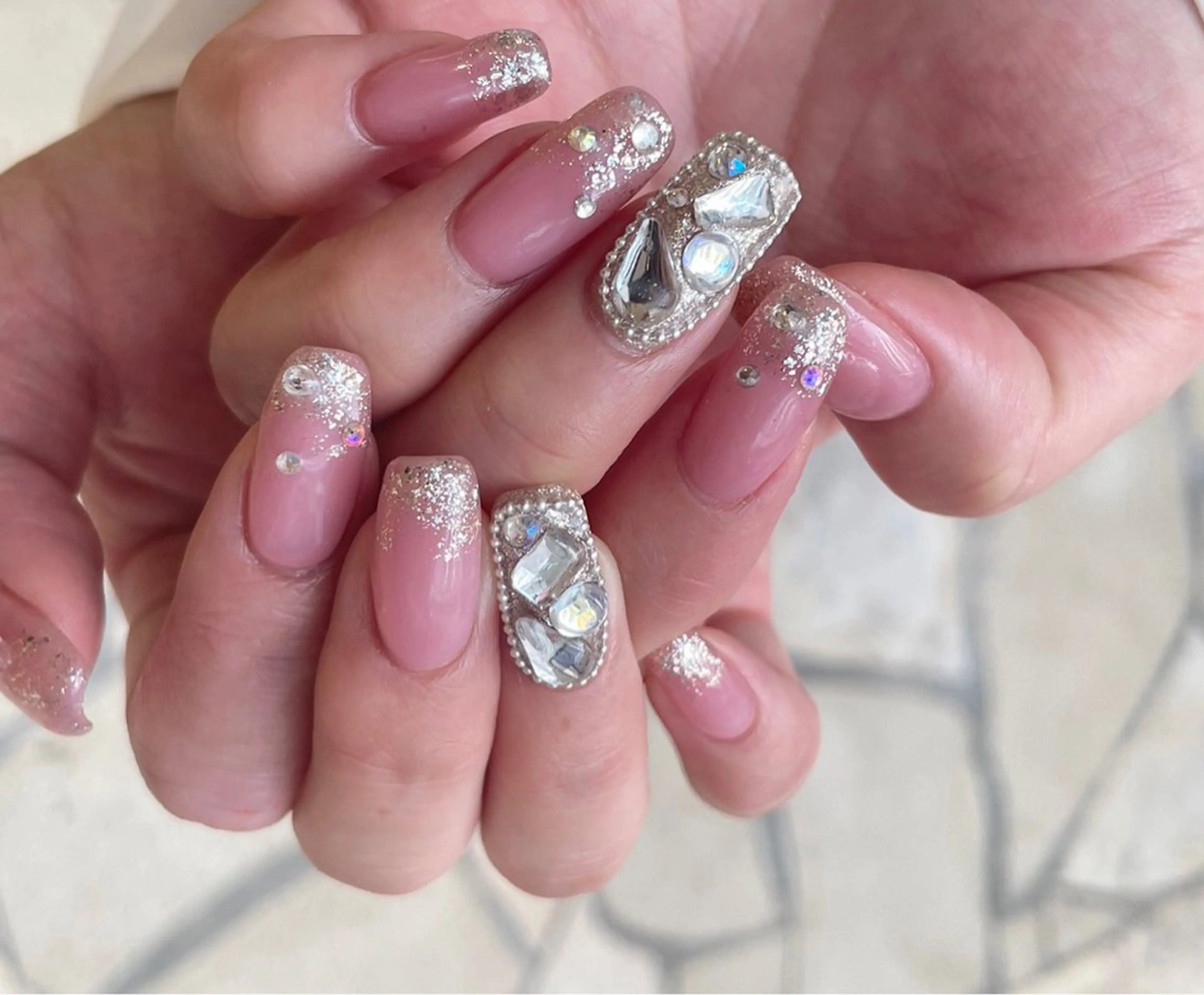 ネイル ハンドネイル Ravi 胡町のネイルデザイン