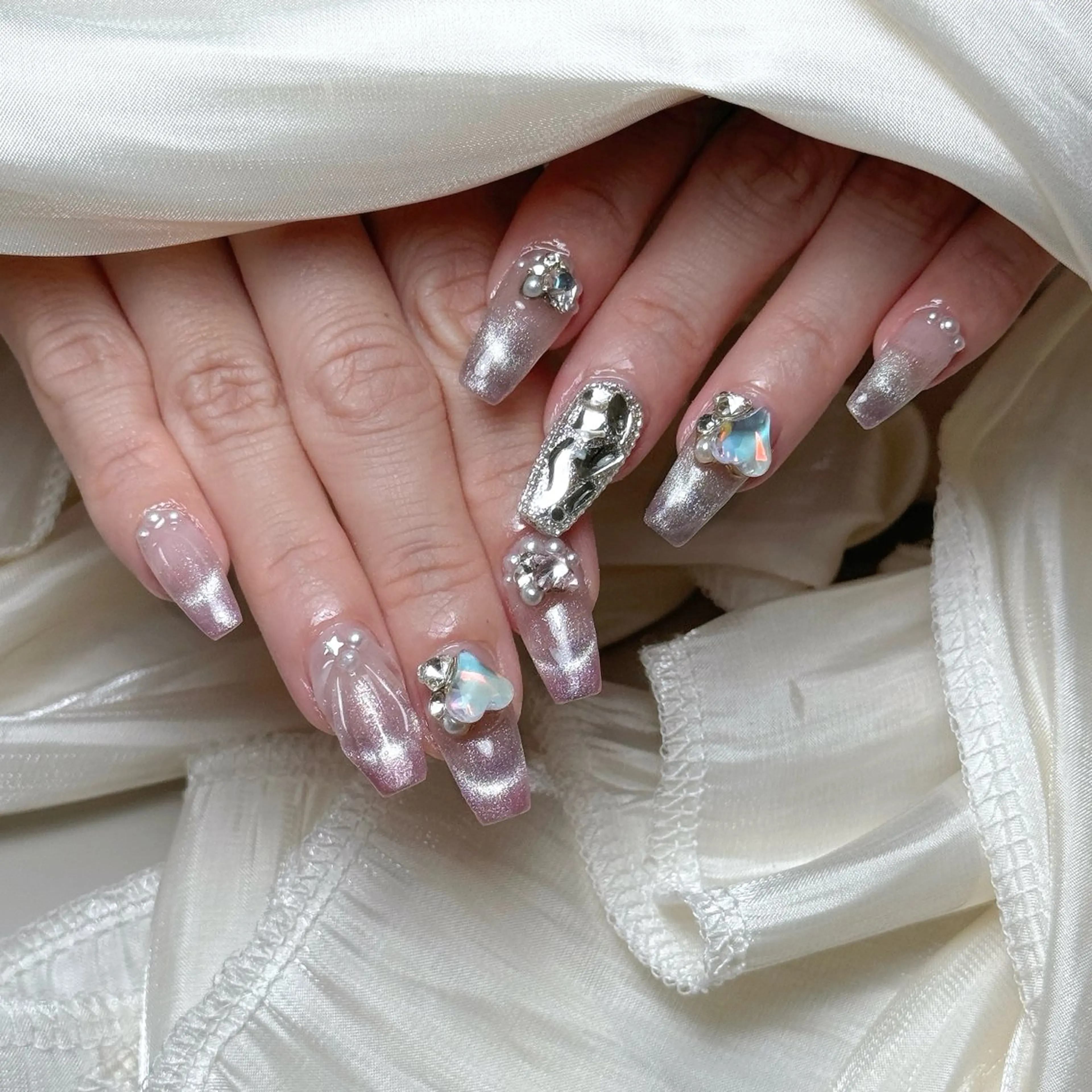 ネイル マギー ネイル🦋のネイルデザイン