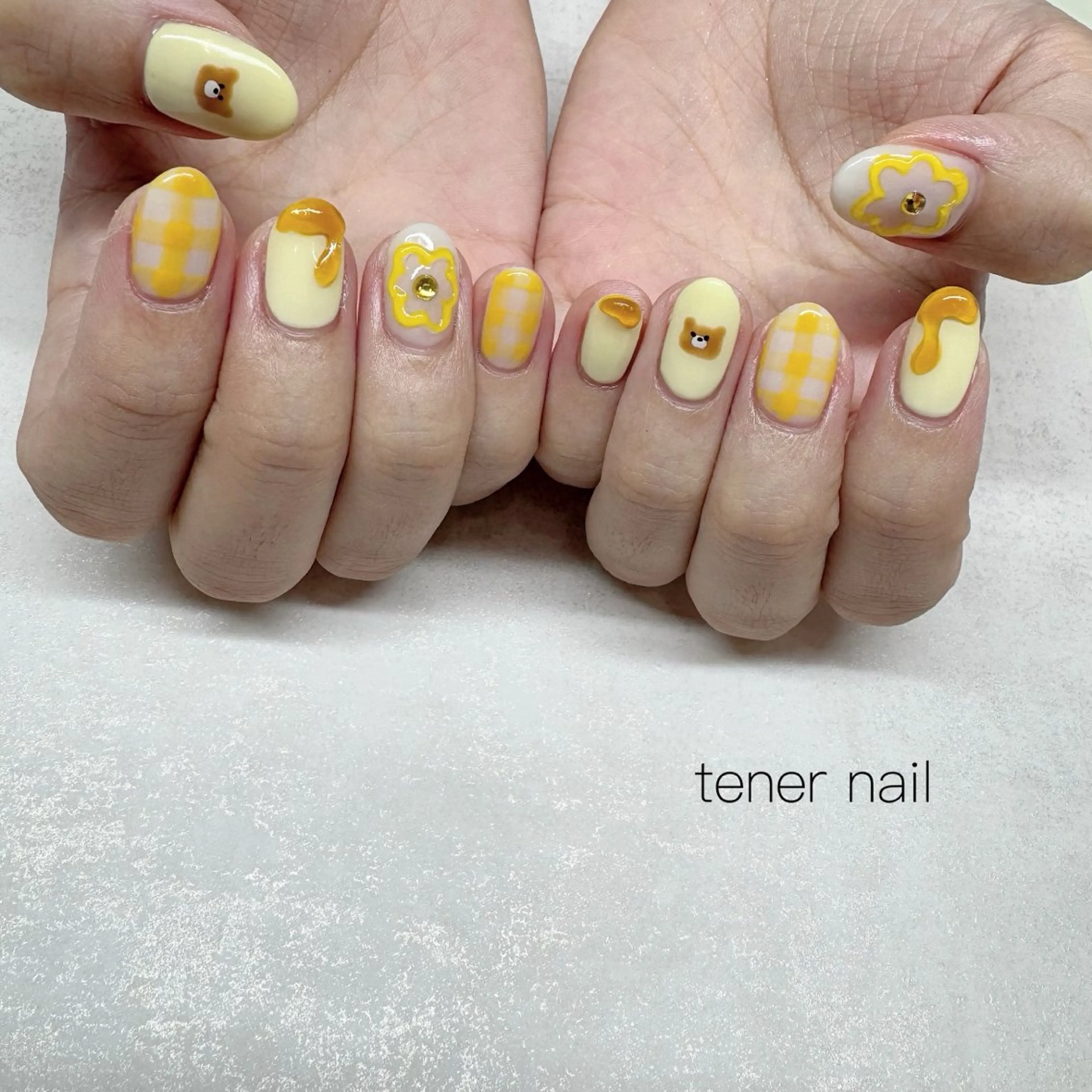 ネイル 黄色 ハンドネイル tener  nail  テネルネイル所属・テネルネイル tener nailのネイルデザイン