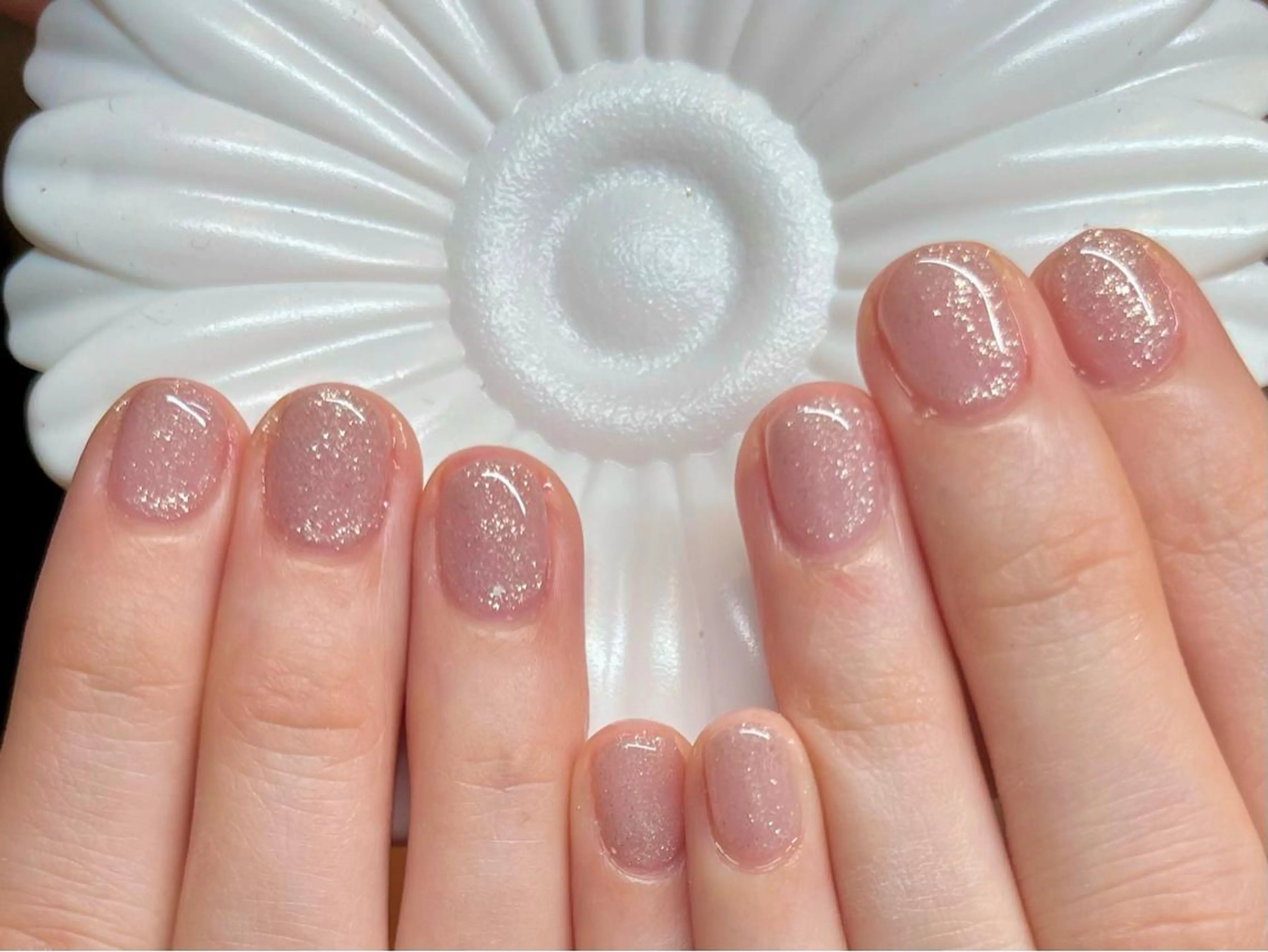 ショート カラー ネイル アートネイル オフィスネイル ワンカラーネイル ショートネイル ネイルサロン リリーブランシュ所属・森 瑞紀のネイルデザイン