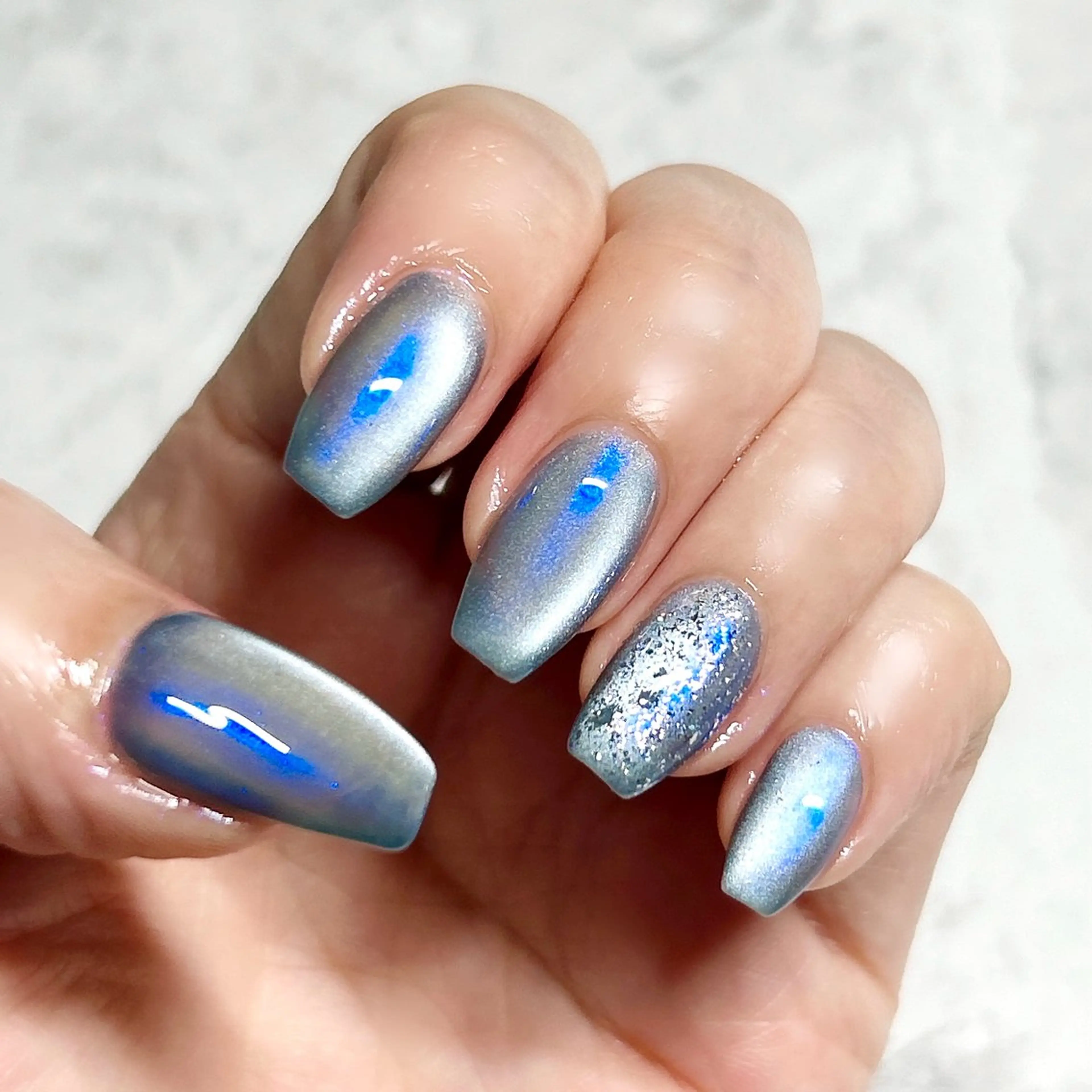 ネイル オーロラネイル キラキラネイル ラメ(グリッター) マグネットネイル private salon Reiのネイルデザイン