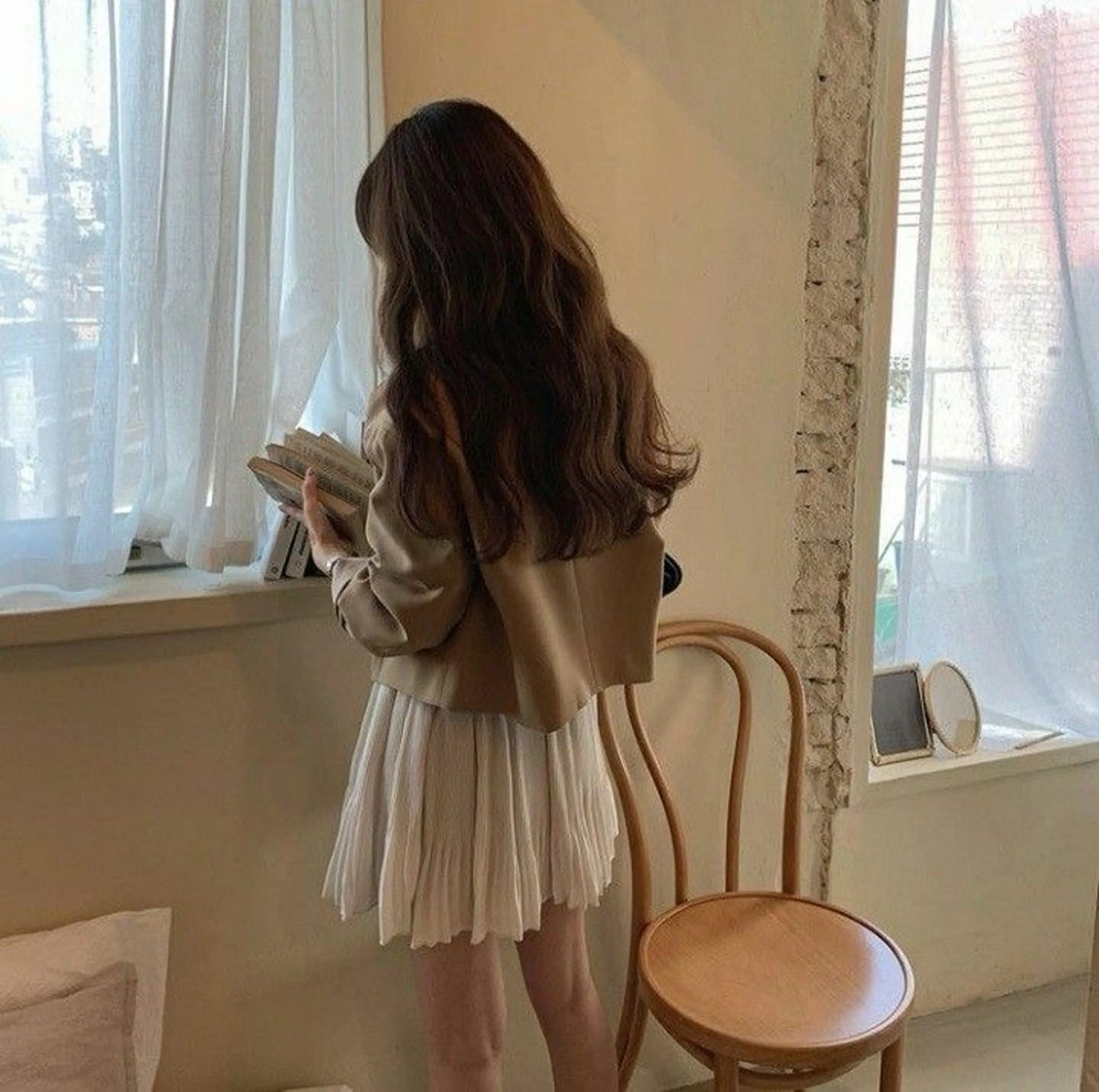 ロング カラー 透け上品ハイトーン 職人ゆうと🤍のヘアスタイル