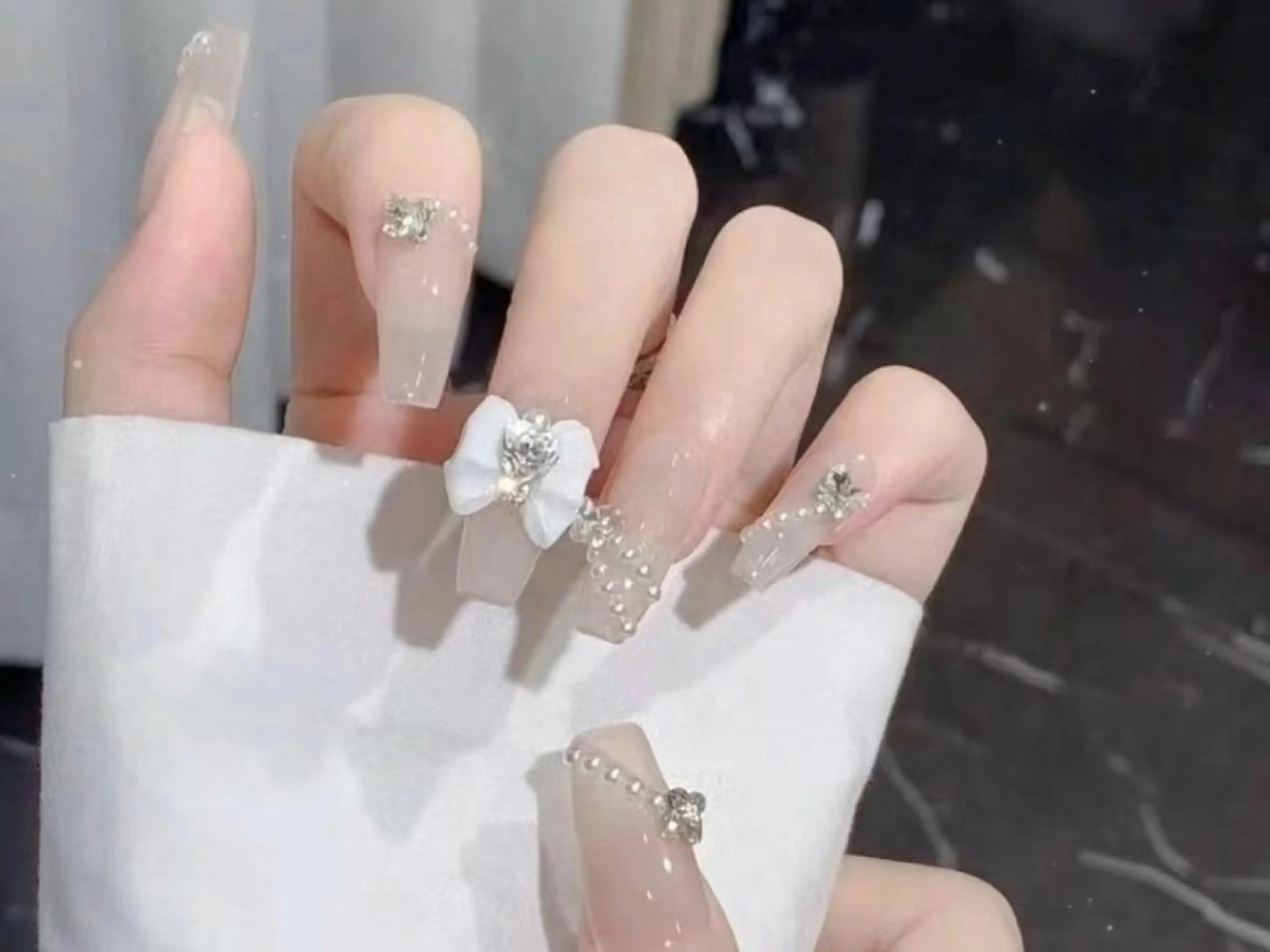 ネイル VIVIAN リサのネイルデザイン