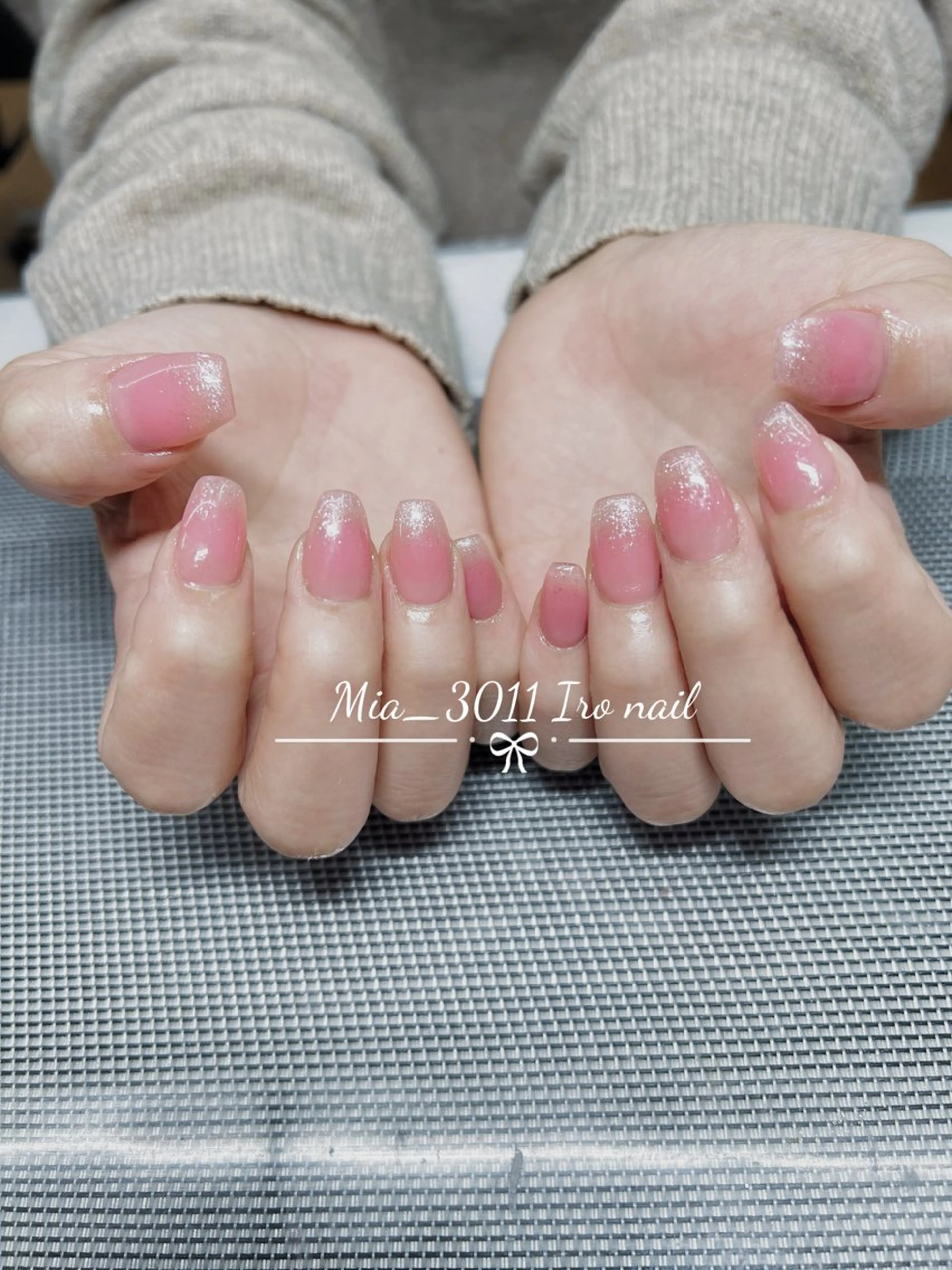 ネイル チークネイル フレンチネイル グラデーション 韓国ネイル マグネットネイル IRO NAIL MiAのネイルデザイン