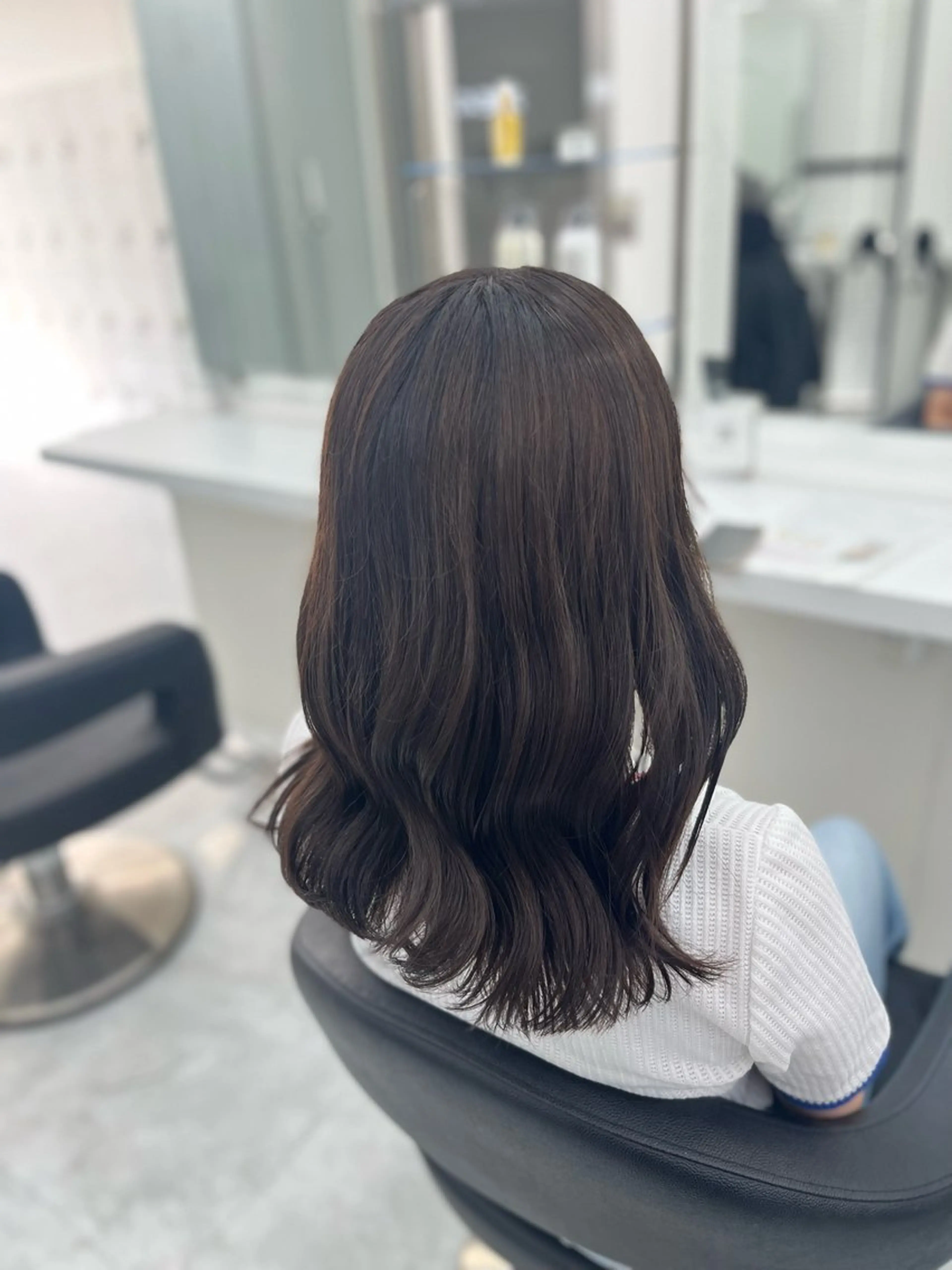 セミロング カラー ヘアアレンジ 艶髪ハイトーン🫧 Kurehaのヘアスタイル