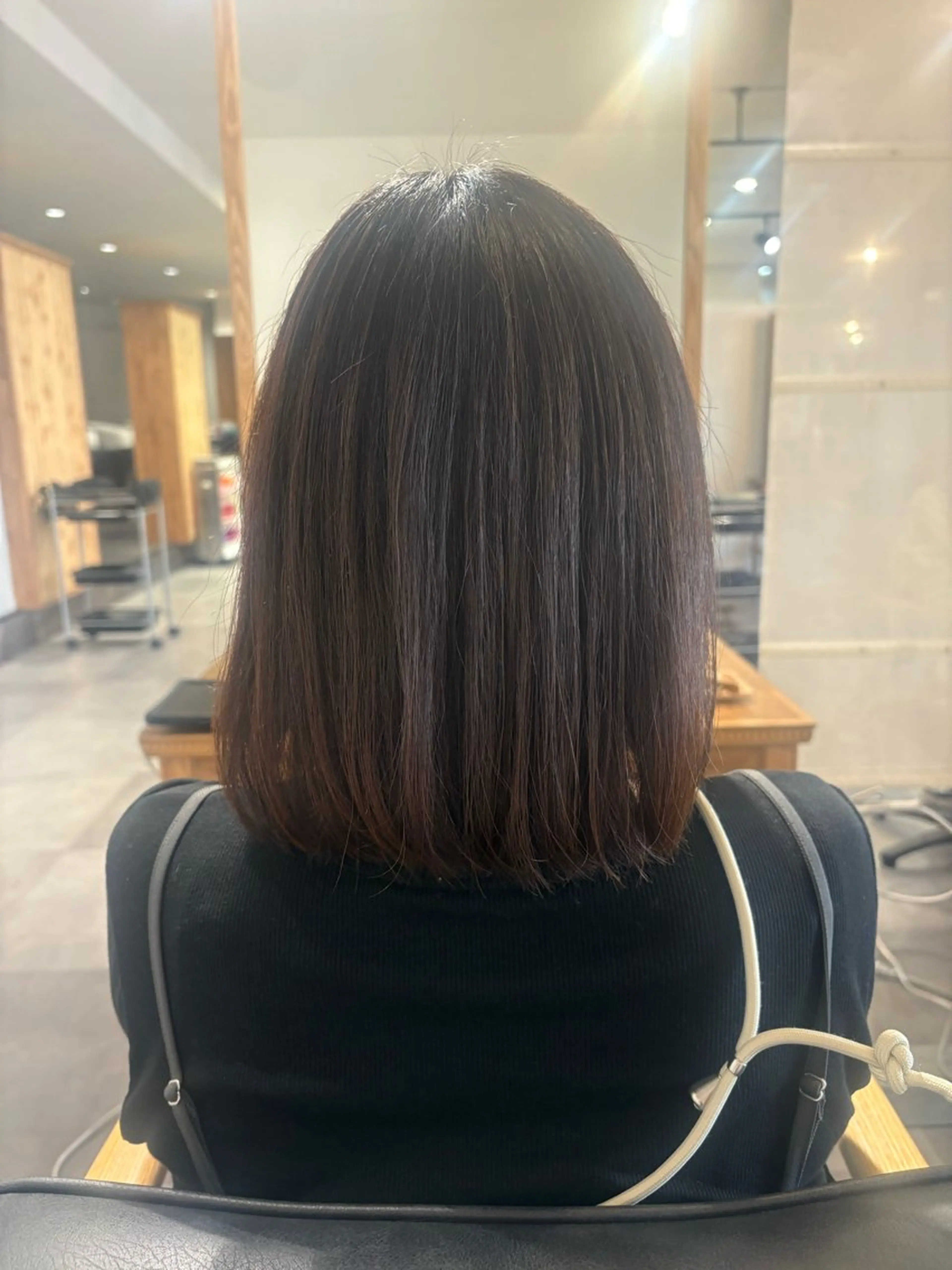 ミディアム 岬 怜奈のヘアスタイル