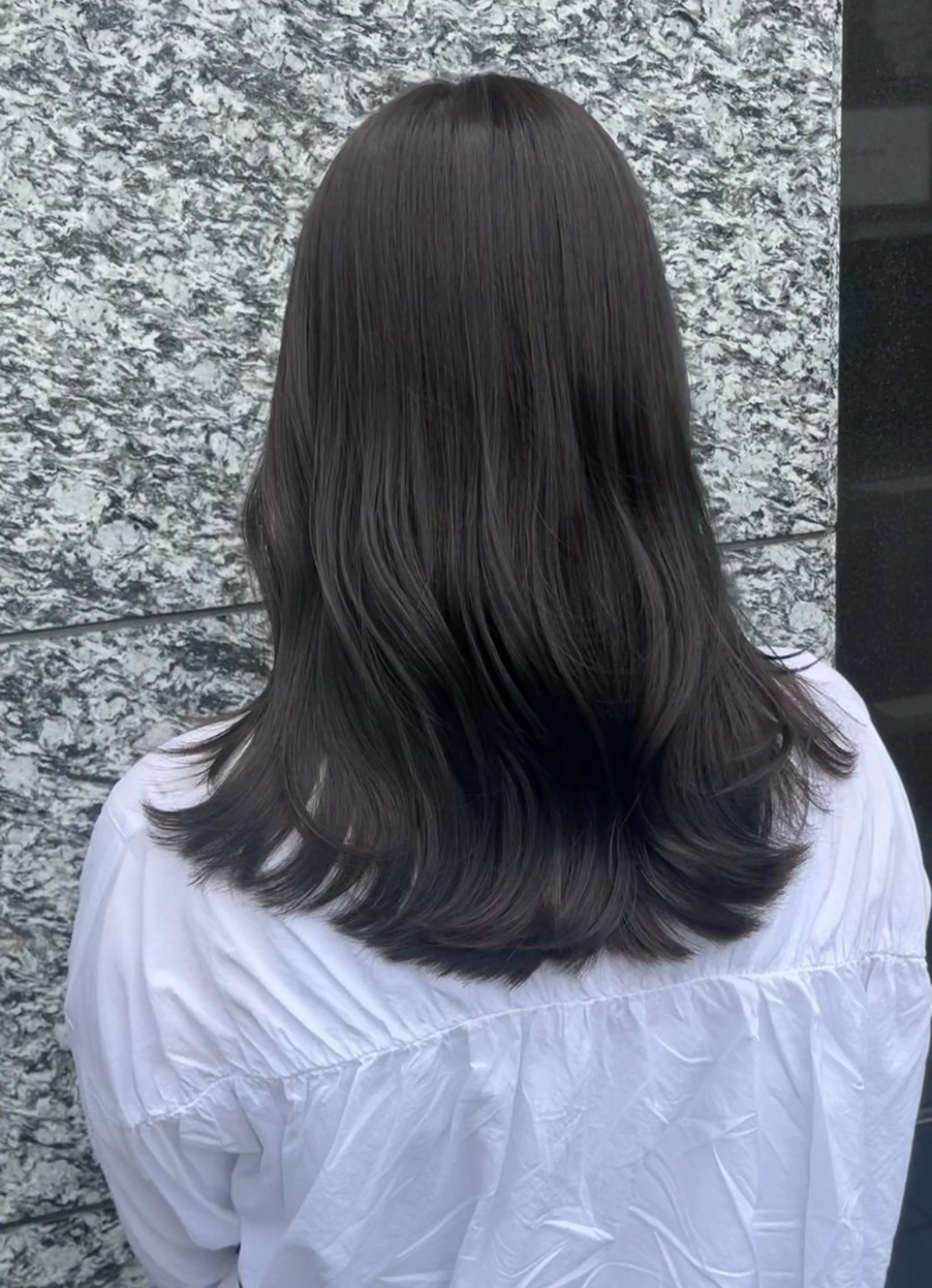 セミロング カラー 透明感カラー グレージュ カット ヘアカラー 山田 知佳のヘアスタイル