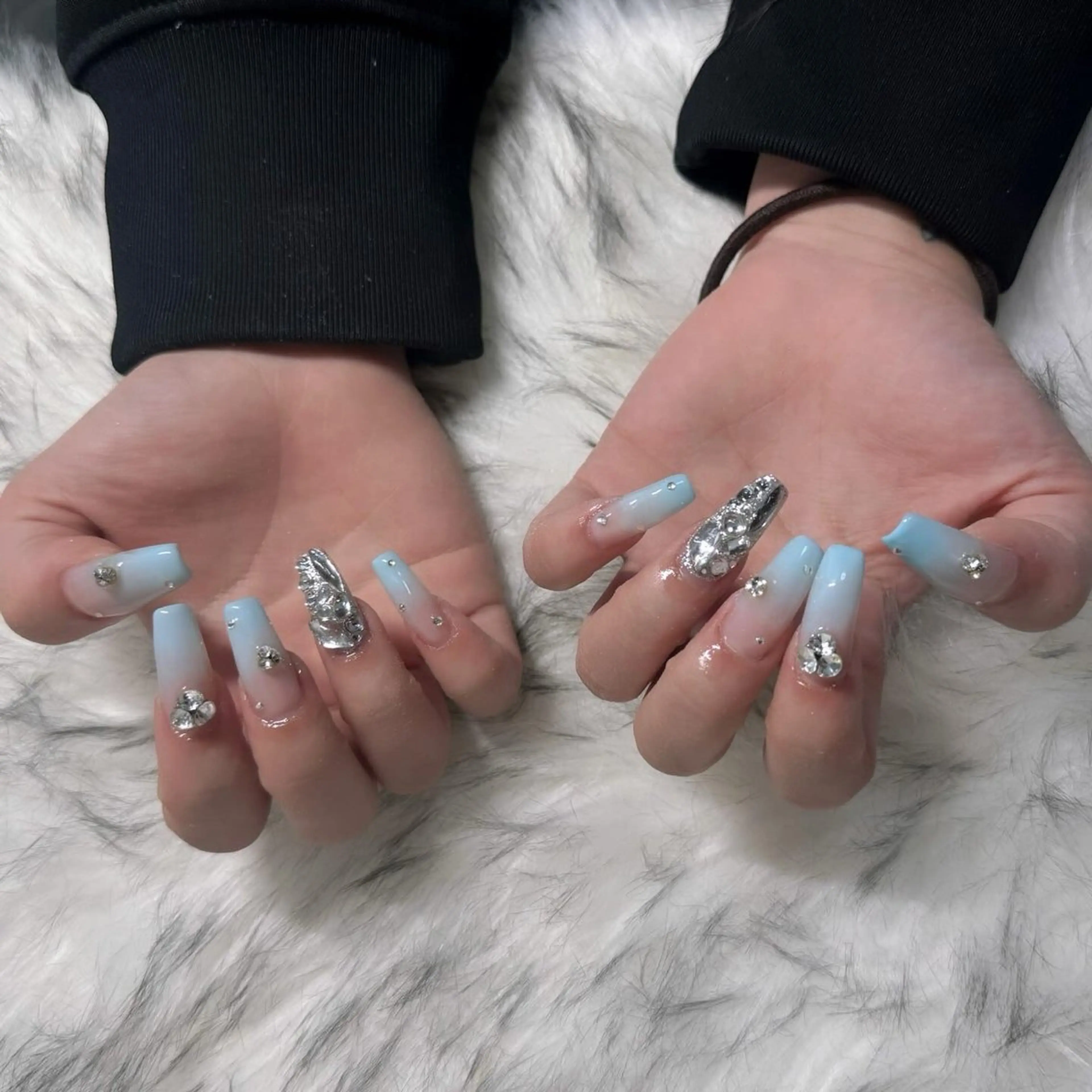 ロング ハンドネイル mao .のネイルデザイン