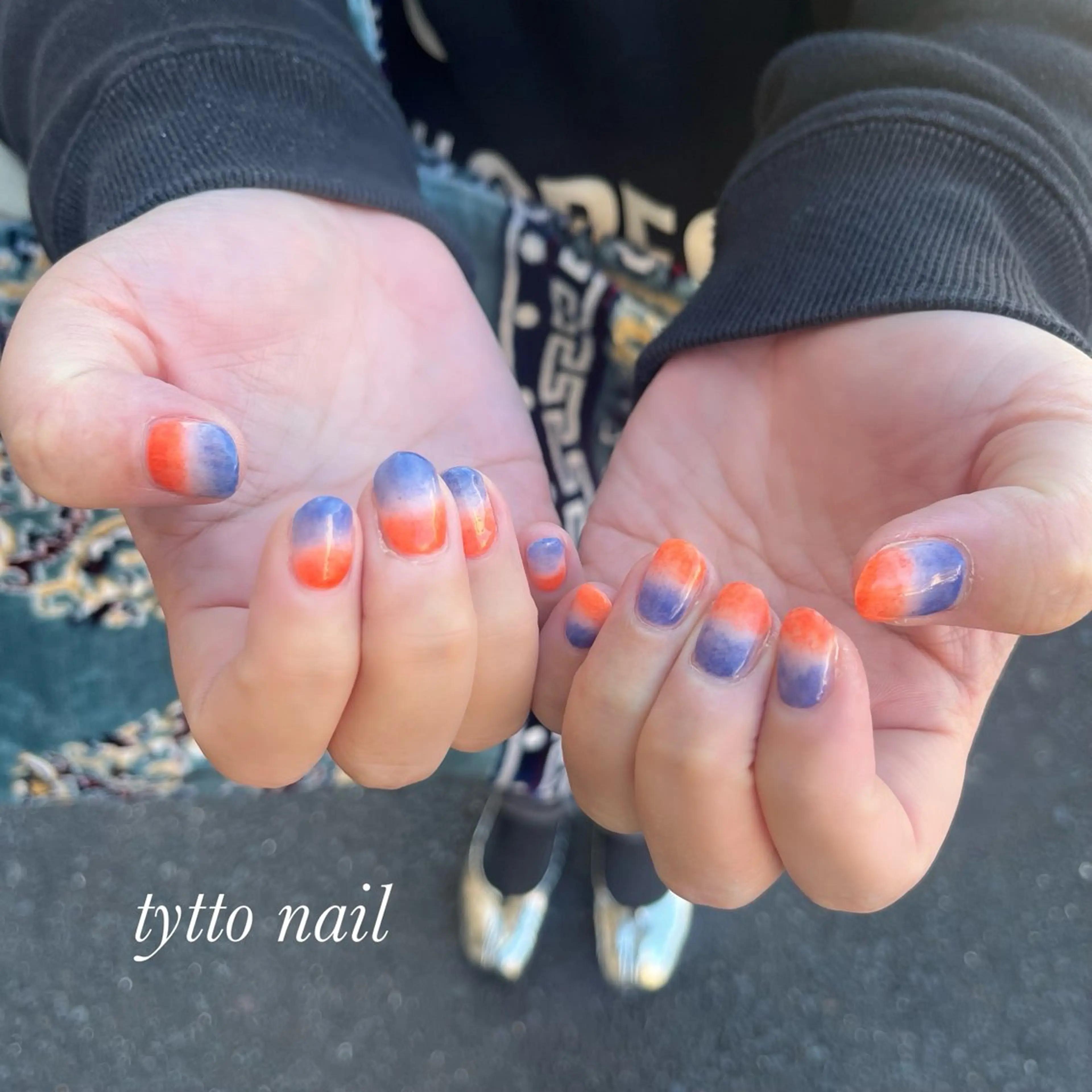 ネイル ブルー ニュアンスネイル オフィスネイル ワンカラーネイル オレンジ ハンドネイル tytto nail ❤︎‪‪eri‪‪のネイルデザイン