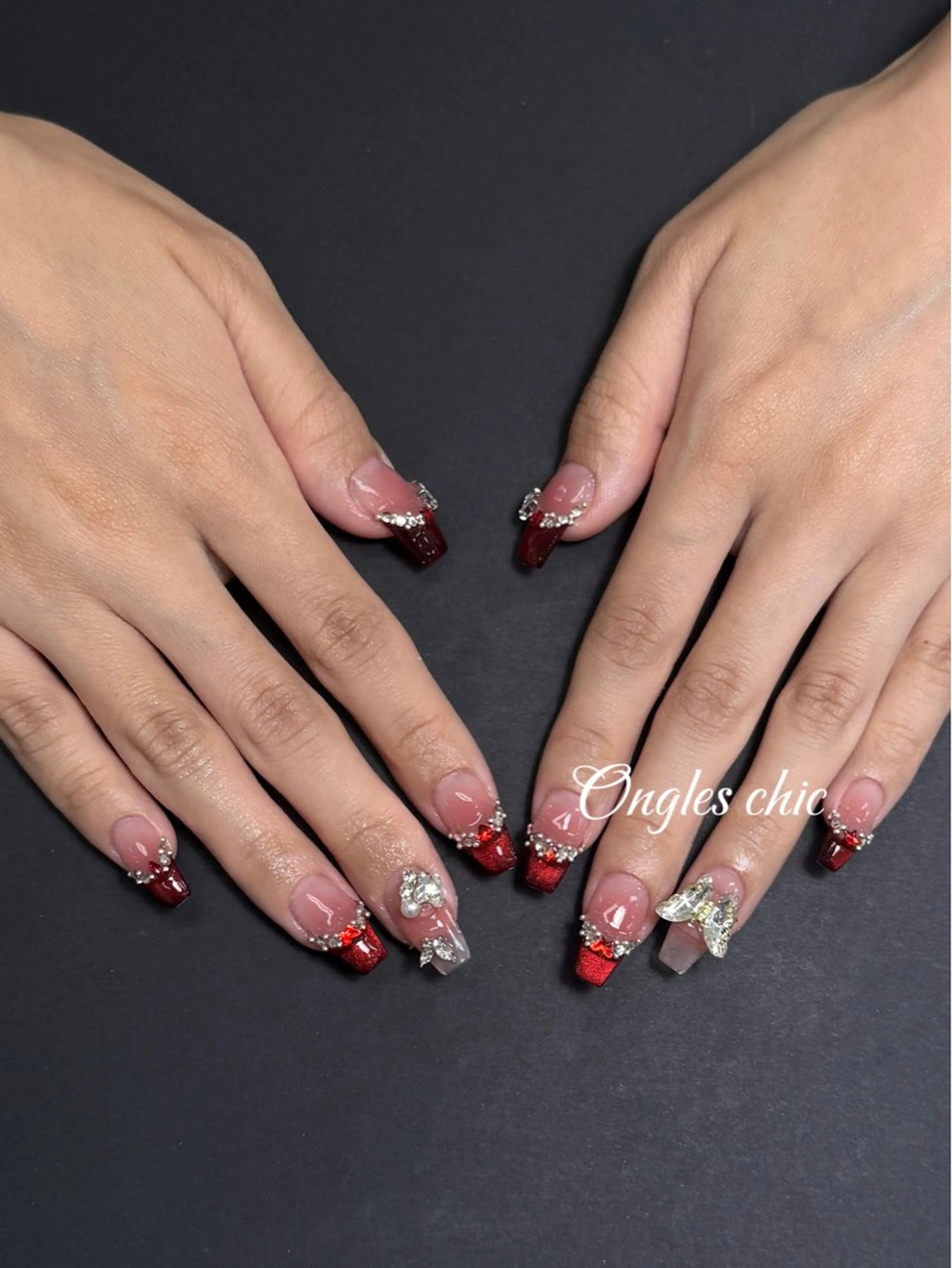 ネイル ハンドネイル ongles chicのネイルデザイン